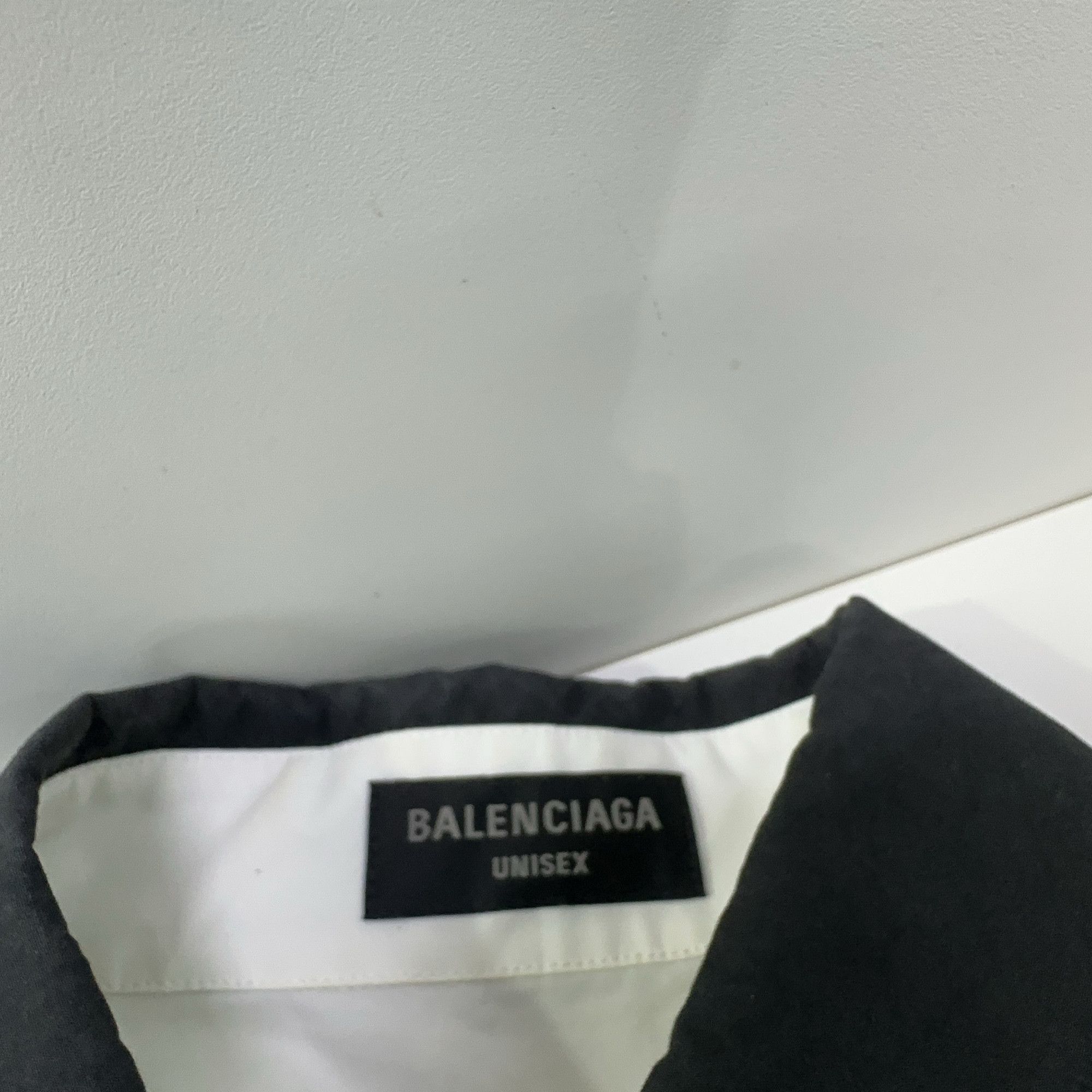 Balenciaga Balenciaga Logo Print Raglan Shirt XXS Size US XXS / EU 40 - 6 Thumbnail