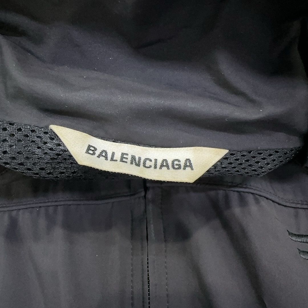 Balenciaga Balenciaga Logo Zip-Up Track Jacket Size 36 Size US S / EU 44-46 / 1 - 4 Thumbnail