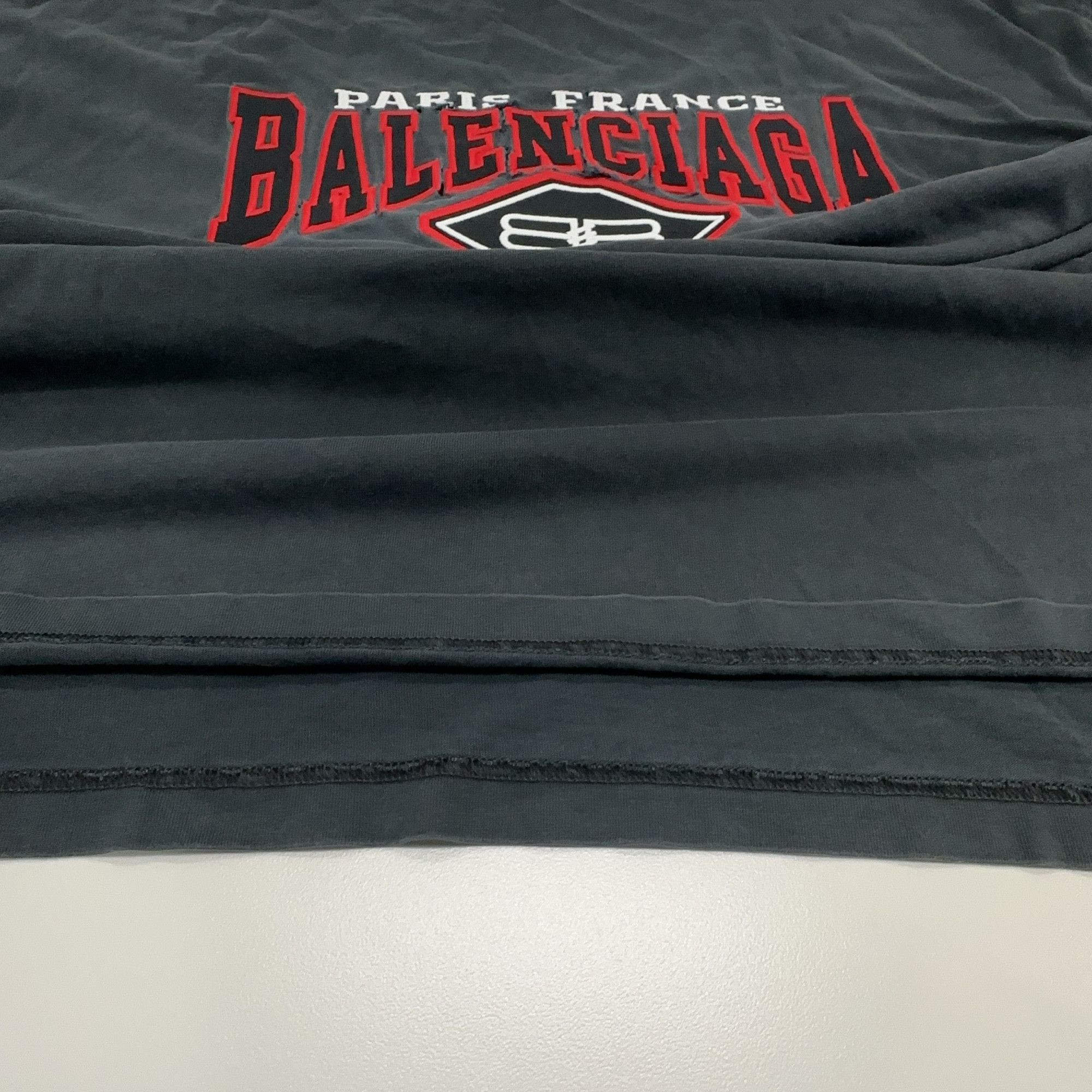 Balenciaga Balenciaga Batman Logo Graphic T-Shirt 3 Size US L / EU 52-54 / 3 - 9 Thumbnail