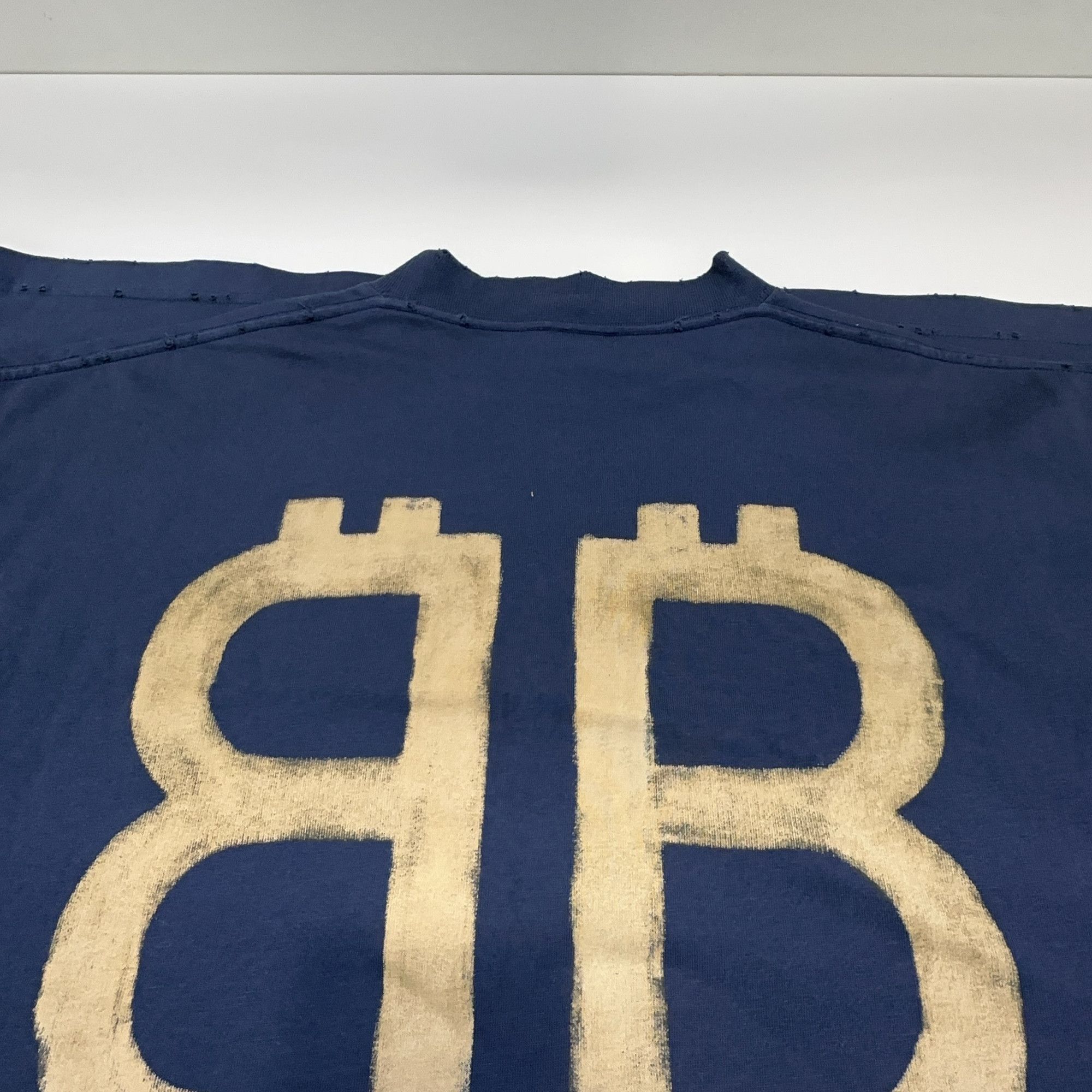 Balenciaga Balenciaga Crypto Logo T-Shirt Size 2 Size US M / EU 48-50 / 2 - 11 Thumbnail