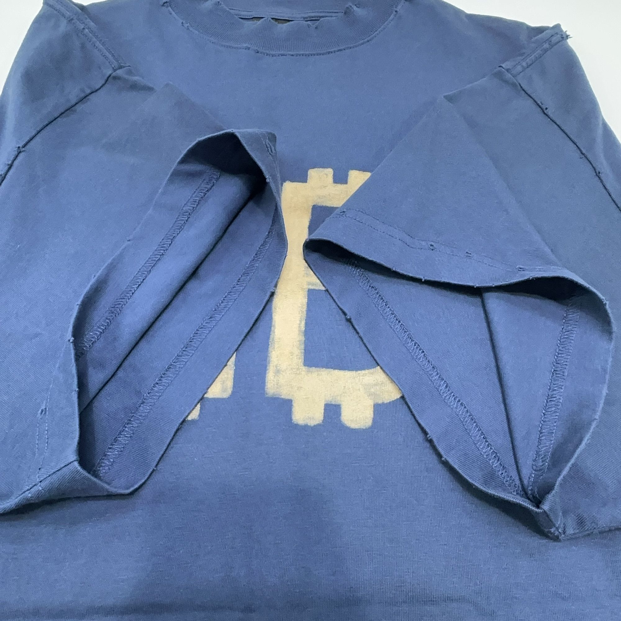 Balenciaga Balenciaga Crypto Logo T-Shirt Size 2 Size US M / EU 48-50 / 2 - 8 Thumbnail