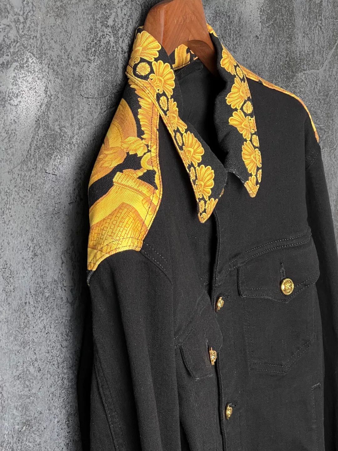 Versace Versace Denim Printed Light Jacket m Men Size US M / EU 48-50 / 2 - 5 Thumbnail