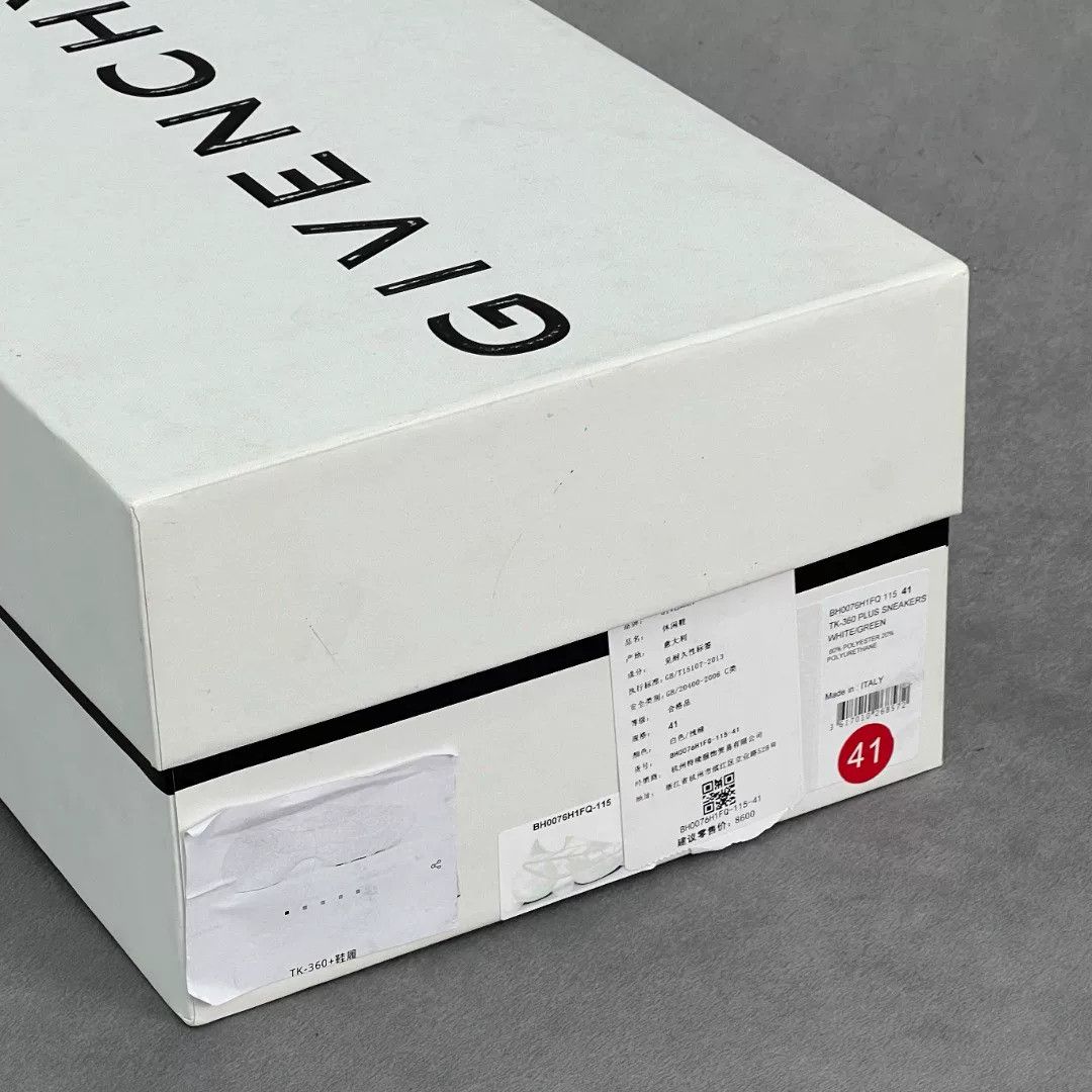 Givenchy Givenchy Retro Lowtop Sneakers 8 Men Size US 8 / EU 41 - 9 Thumbnail