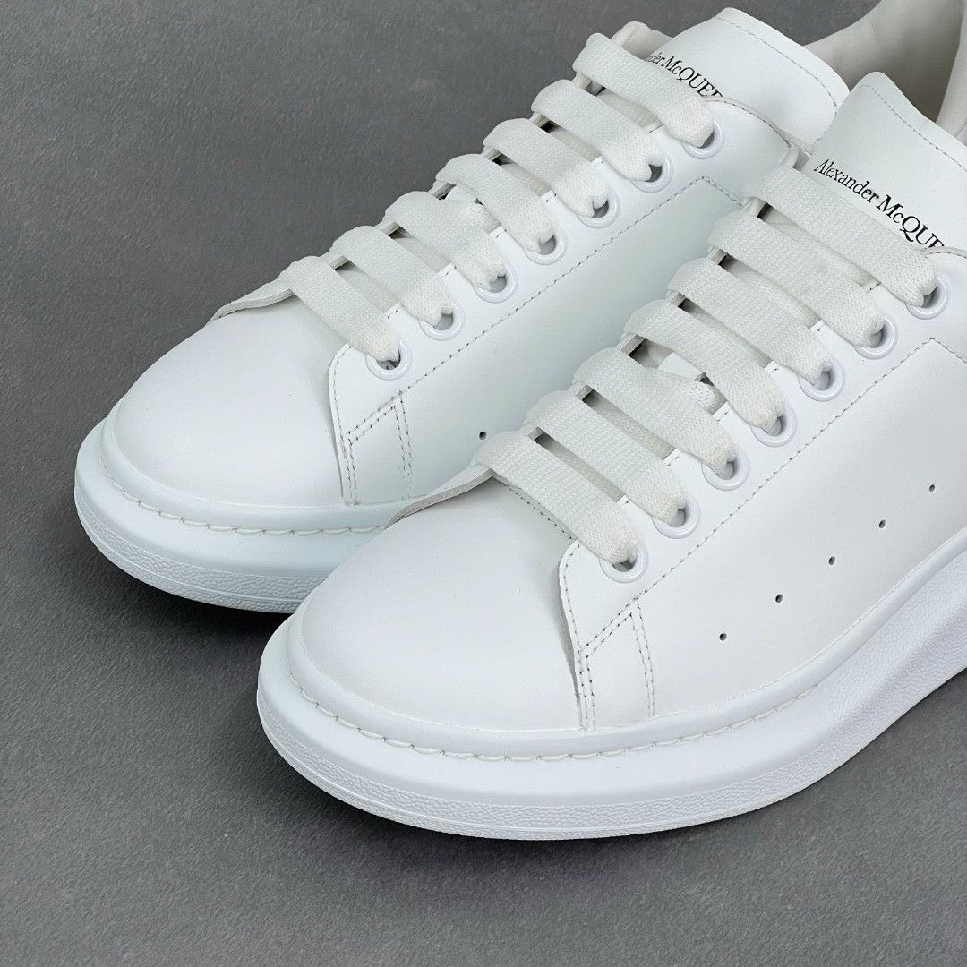 Alexander McQueen Alexander McQueen Leather Printed Lowtop Sneakers 6 Men Size US 6 / EU 39 - 3 Thumbnail