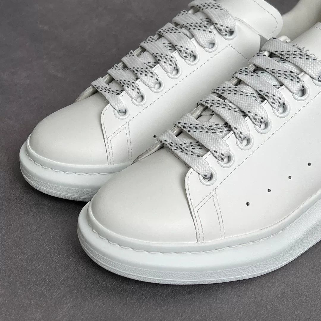 Alexander McQueen Alexander McQueen Casual White Lowtop Sneakers 10 Men Size US 10 / EU 43 - 6 Thumbnail