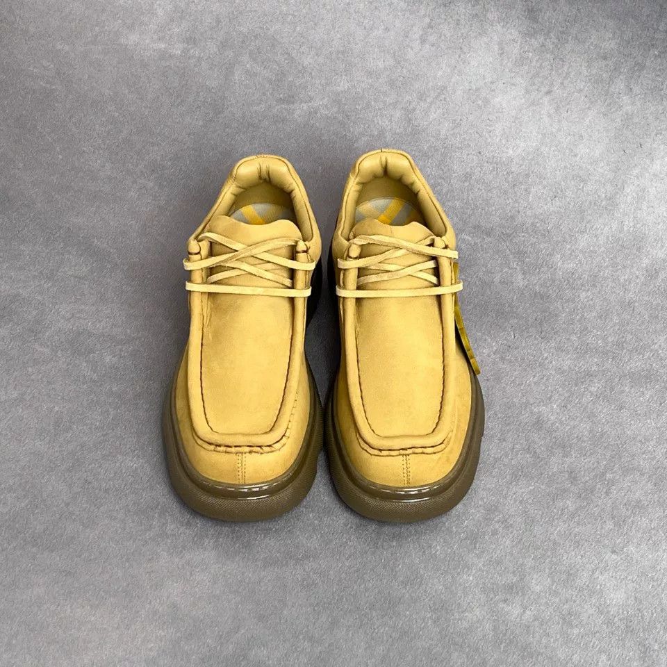 Burberry Burberry Casual Yellow Lowtop Sneakers 6 Men Size US 6 / EU 39 - 7 Thumbnail