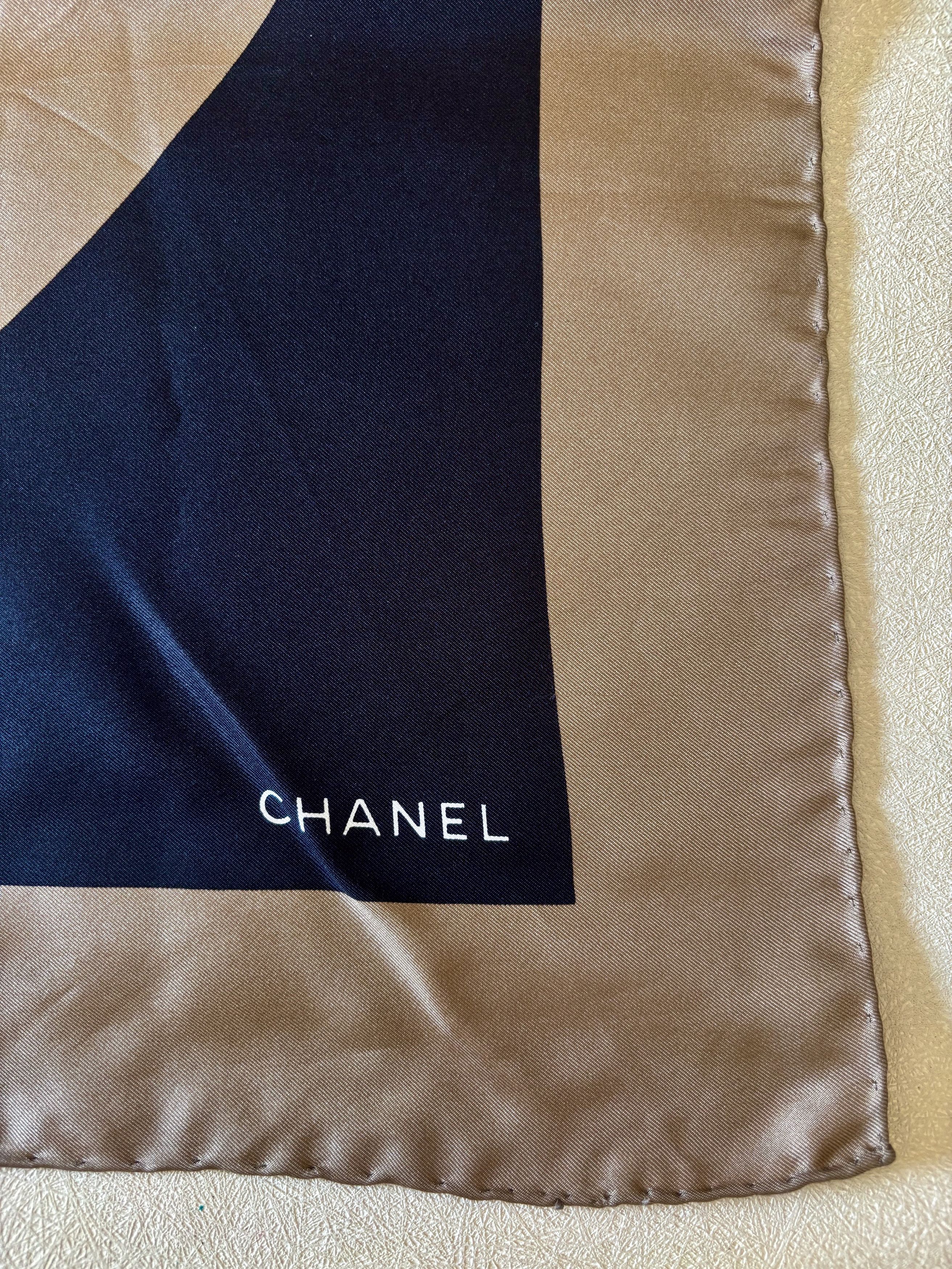 Chanel Carré en soie Size ONE SIZE - 4 Thumbnail