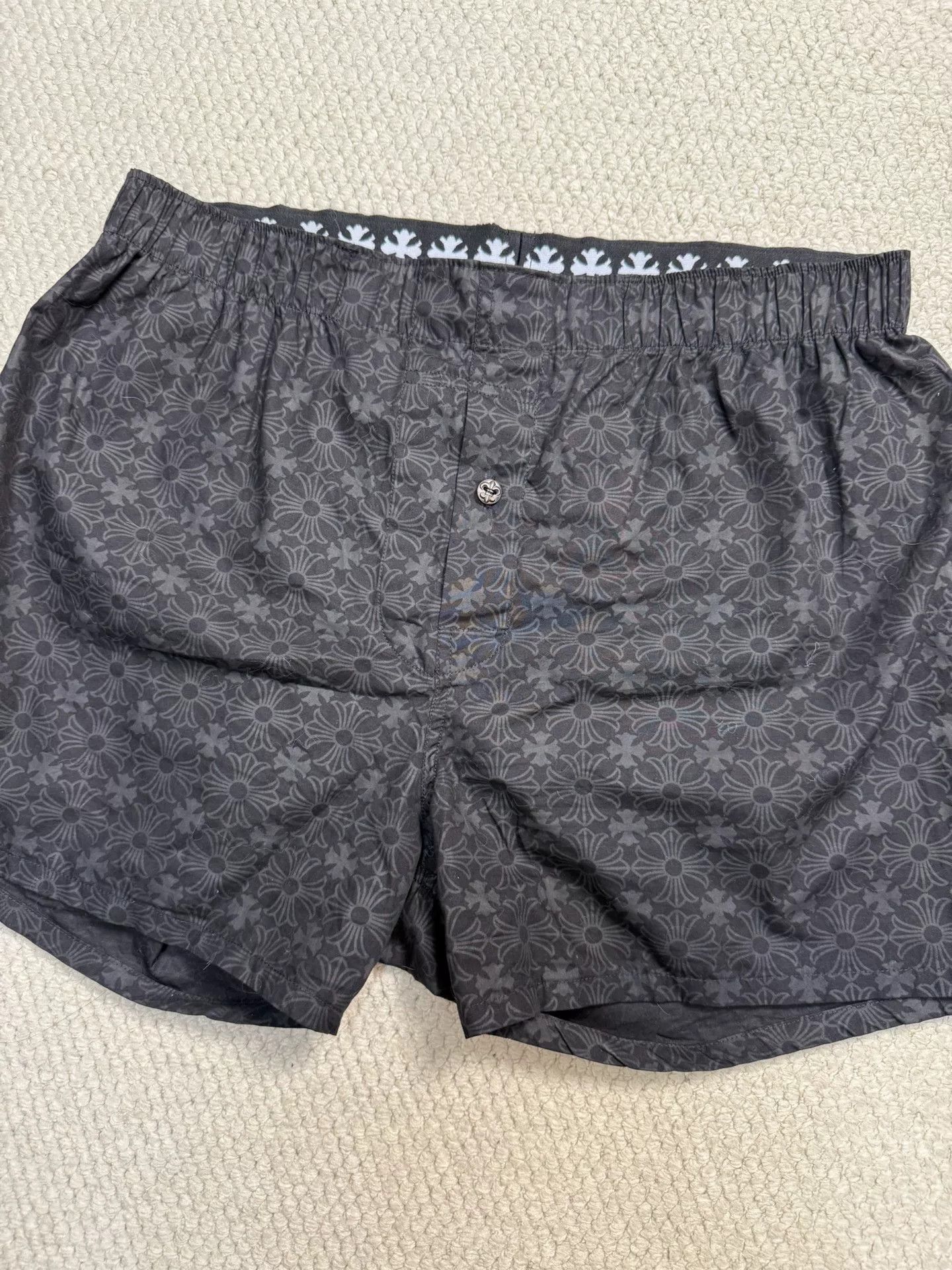 Chrome Hearts Chrome Hearts Black Subtle Pattern Beach Shorts Size US 32 / EU 48 - 2 Thumbnail