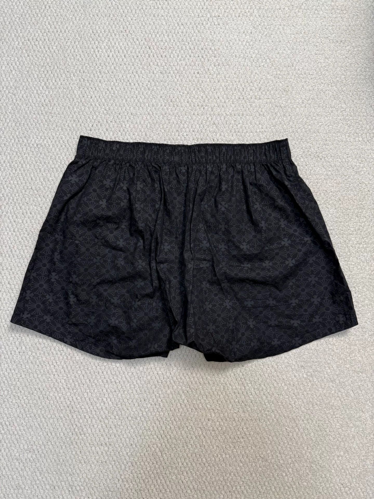 Chrome Hearts Chrome Hearts Black Subtle Pattern Beach Shorts Size US 32 / EU 48 - 3 Thumbnail