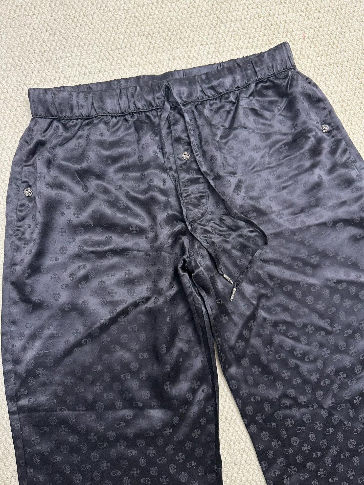Chrome Hearts Chrome Hearts Black Silk Sleep Pants XL Size US 34 / EU 50 - 2 Thumbnail