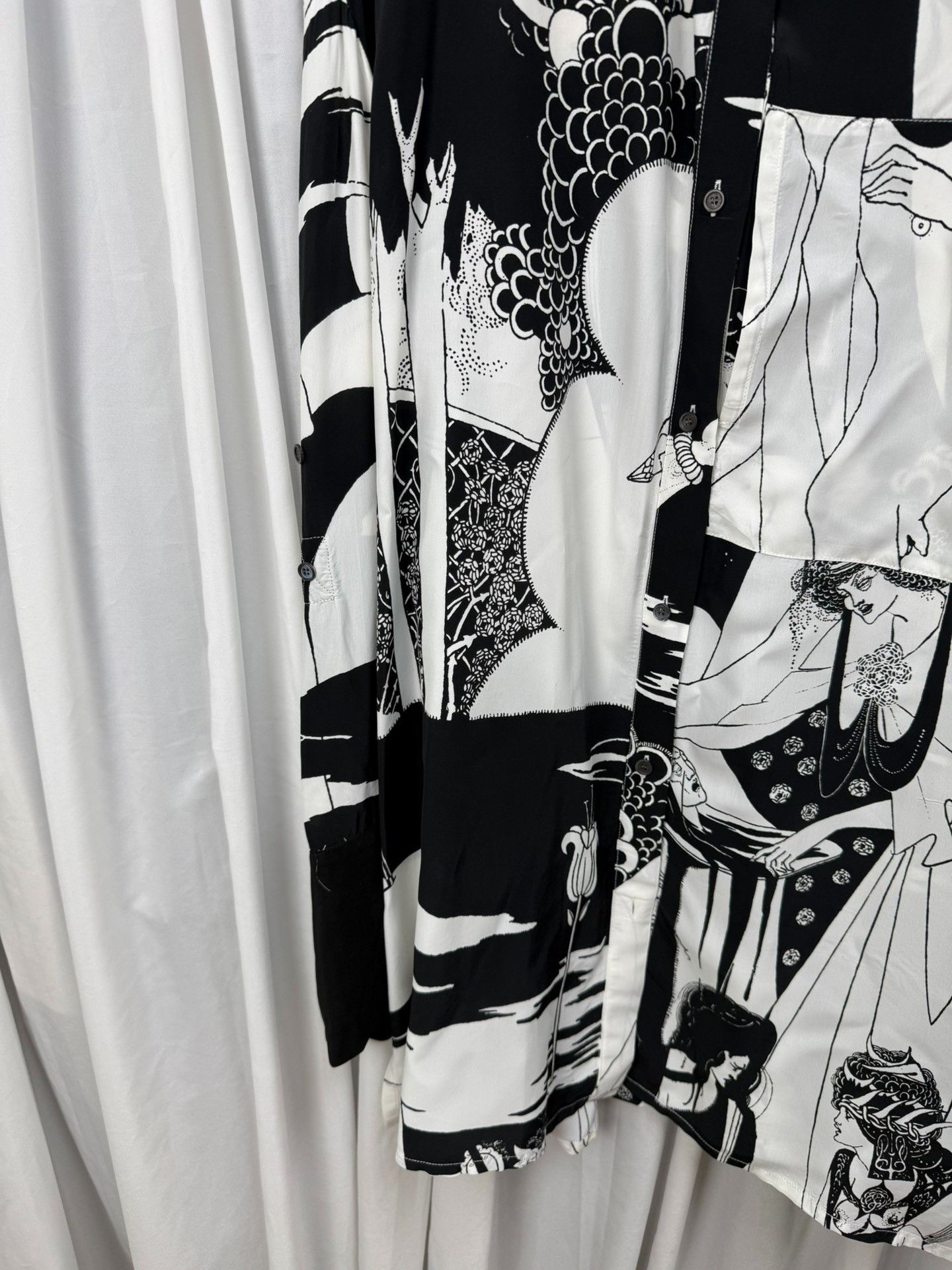 Loewe LOEWE Abstract Illustration Loose Shirt Size US M / EU 48-50 / 2 - 2 Thumbnail