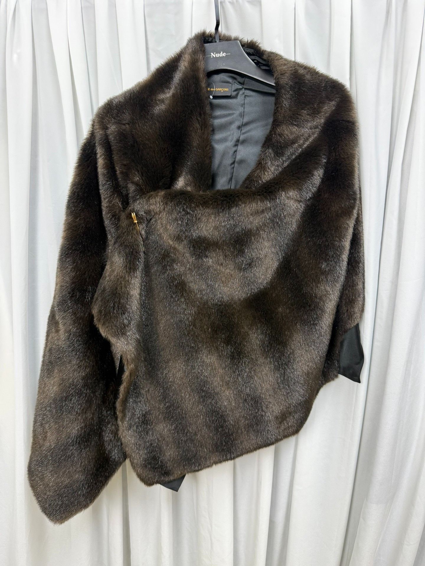 Comme des Garcons Comme des Garcons 04AW Irregular Fur Jacket Cape Size US M / EU 48-50 / 2 - 9 Thumbnail