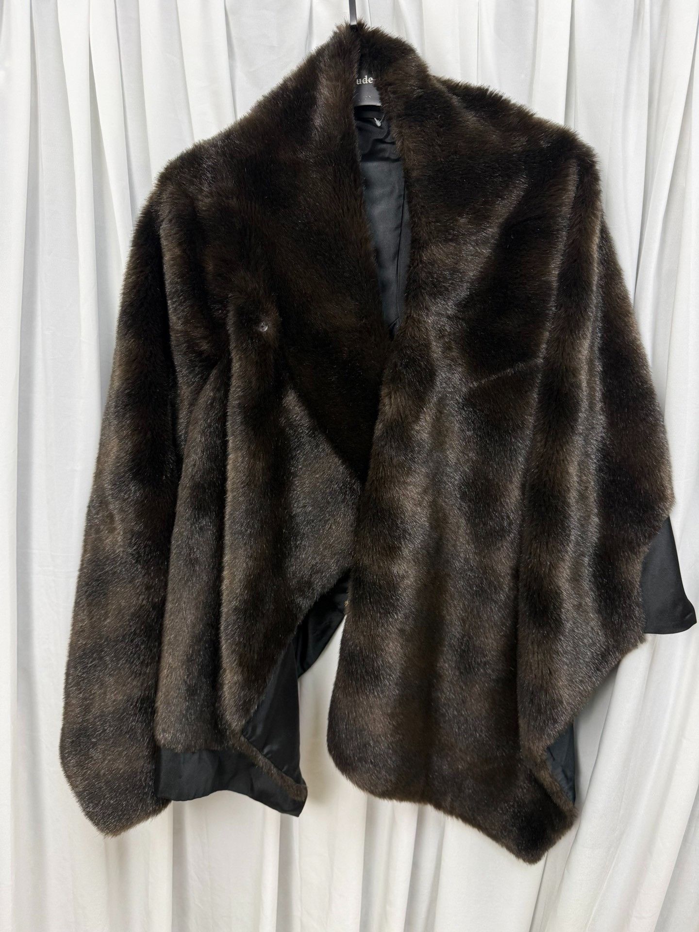 Comme des Garcons Comme des Garcons 04AW Irregular Fur Jacket Cape Size US M / EU 48-50 / 2 - 3 Thumbnail