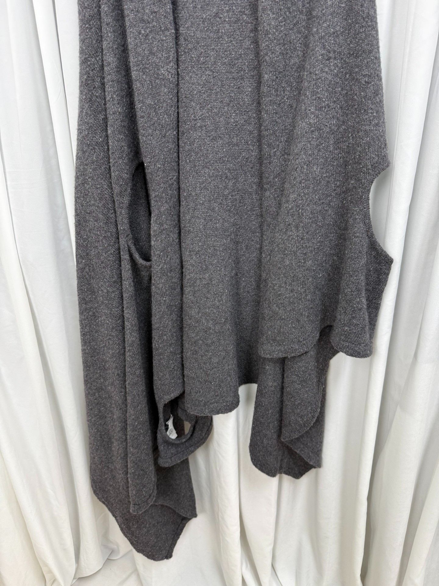 Ann Demeulemeester Ann Demeulemeester Open-Knit Asymmetric Cape Size US M / EU 48-50 / 2 - 3 Thumbnail