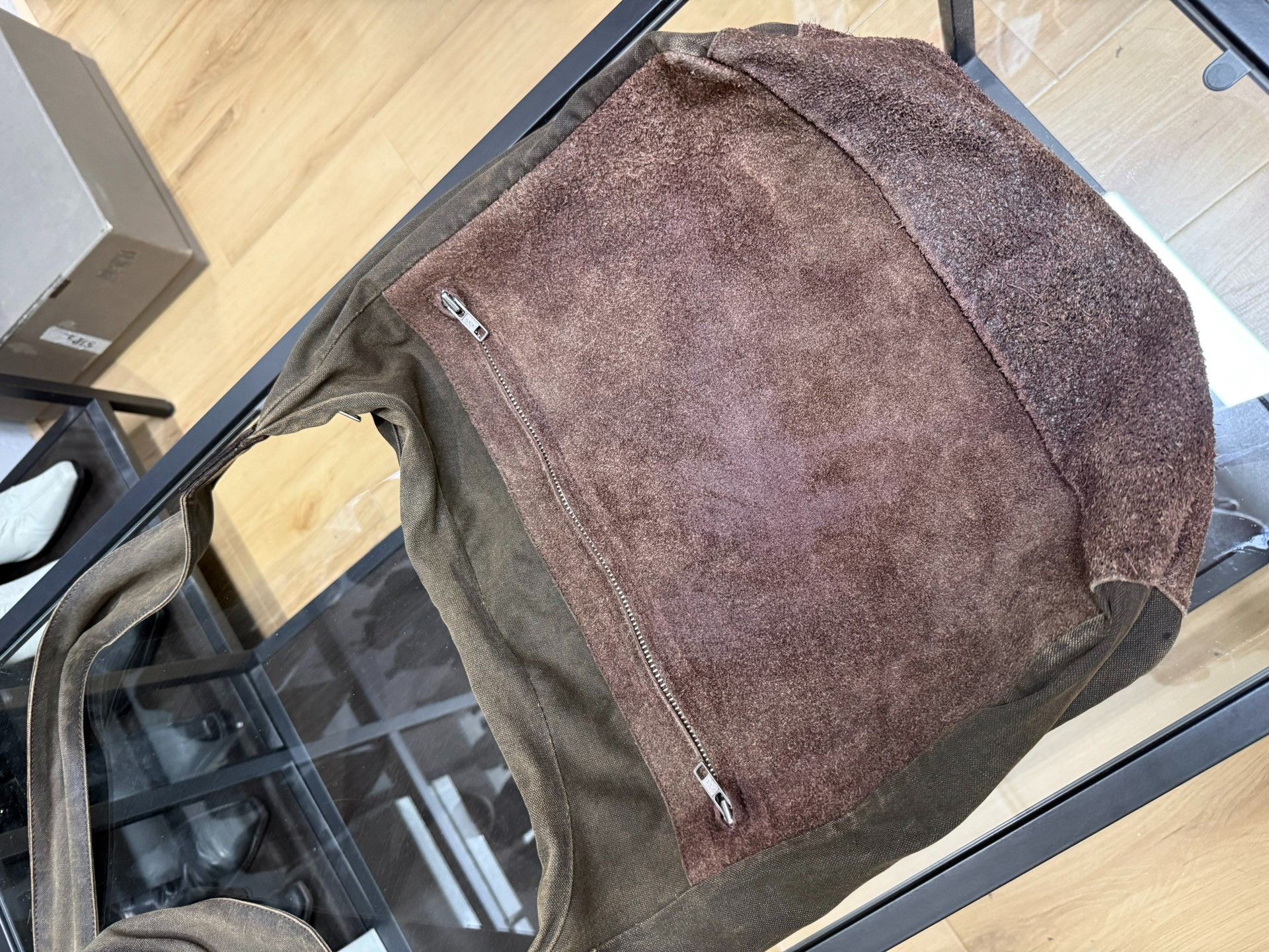 Yohji Yamamoto Yohji Yamamoto Suede Distressed Messenger Bag Size ONE SIZE - 6 Thumbnail