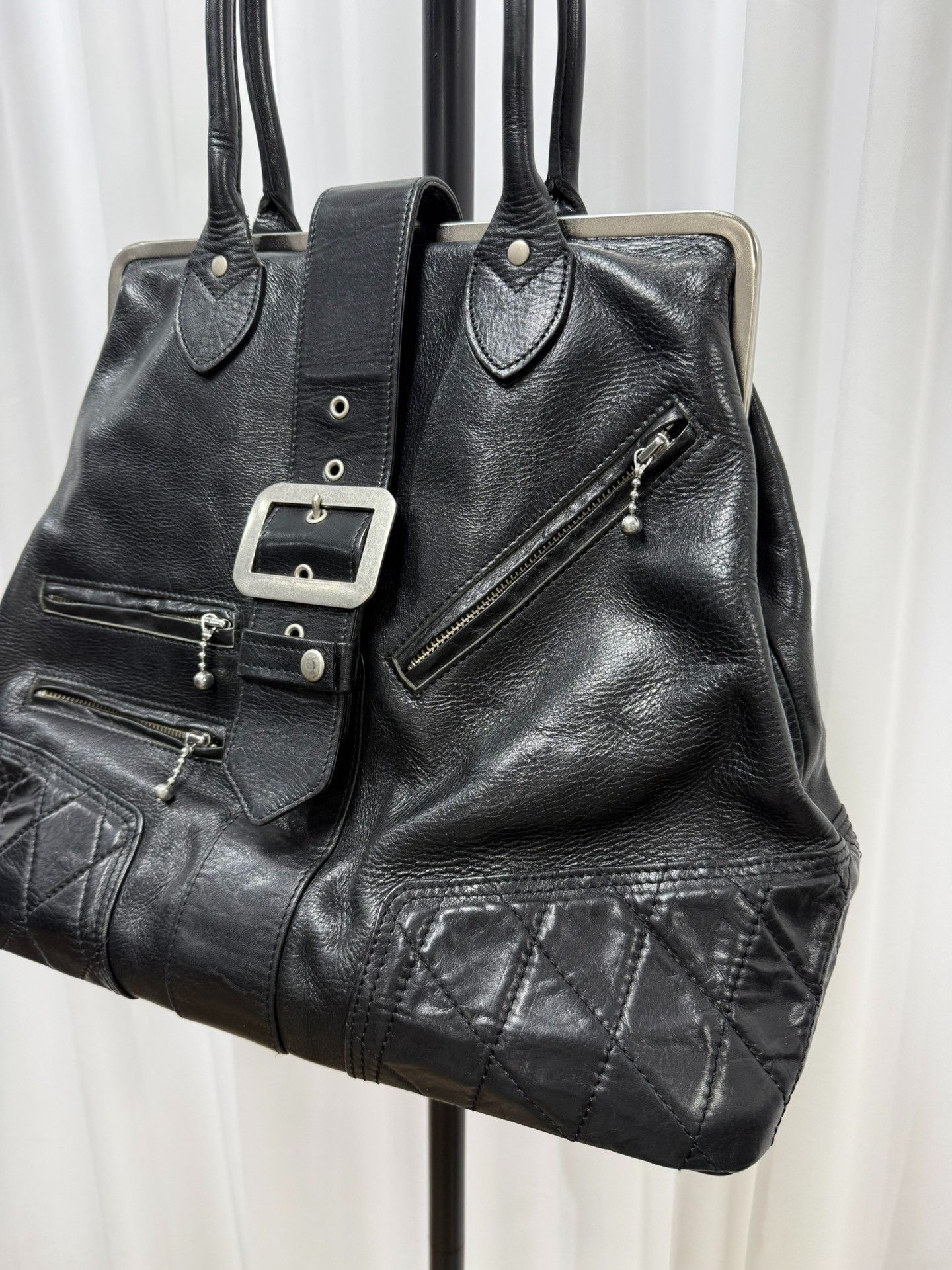 Junya Watanabe Junya Watanabe Cowhide Gold Buckle Handbag Size ONE SIZE - 3 Thumbnail