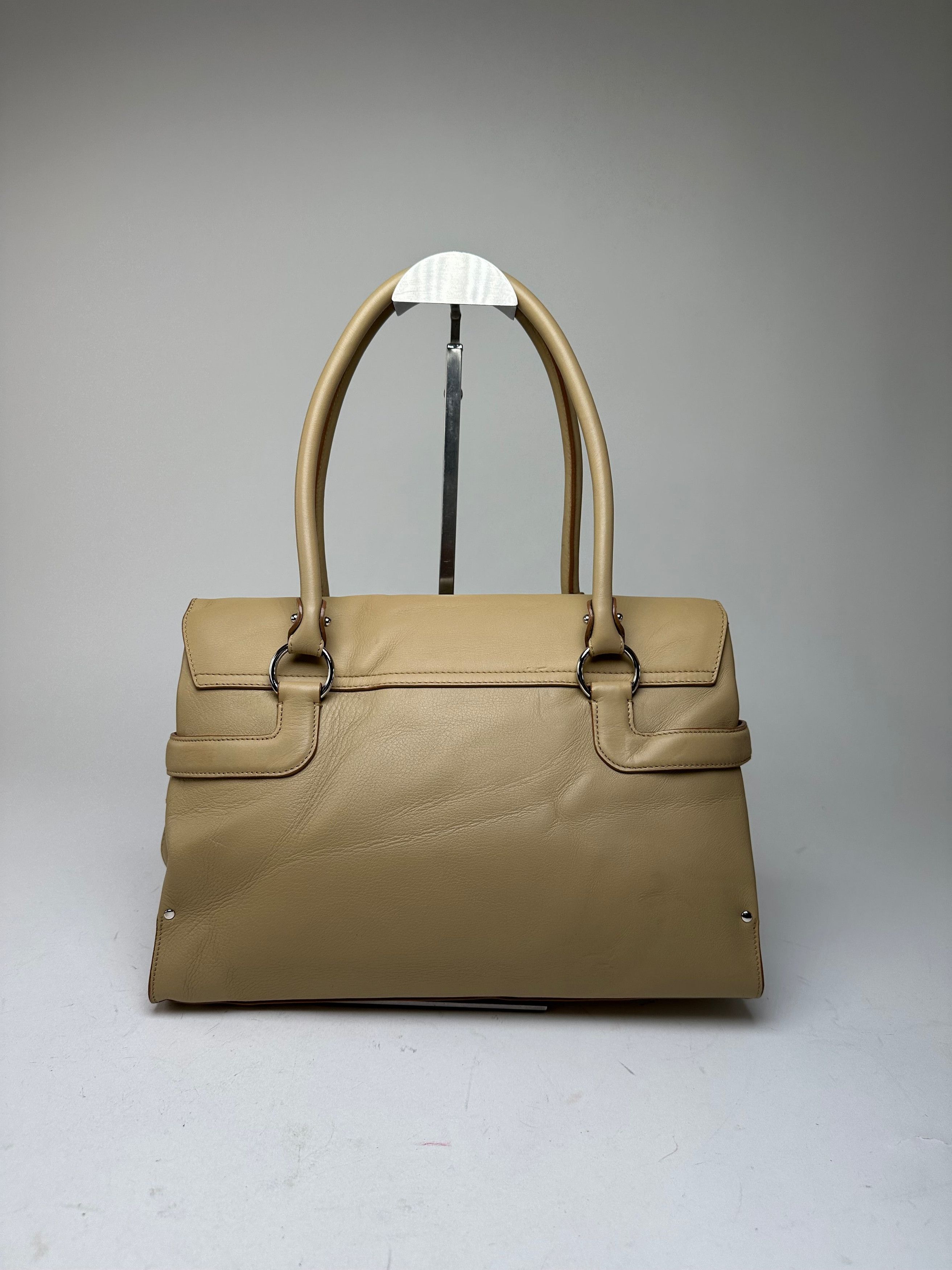 Salvatore Ferragamo Vintage Leather Handbag Sandy Beige Size ONE SIZE - 9 Thumbnail