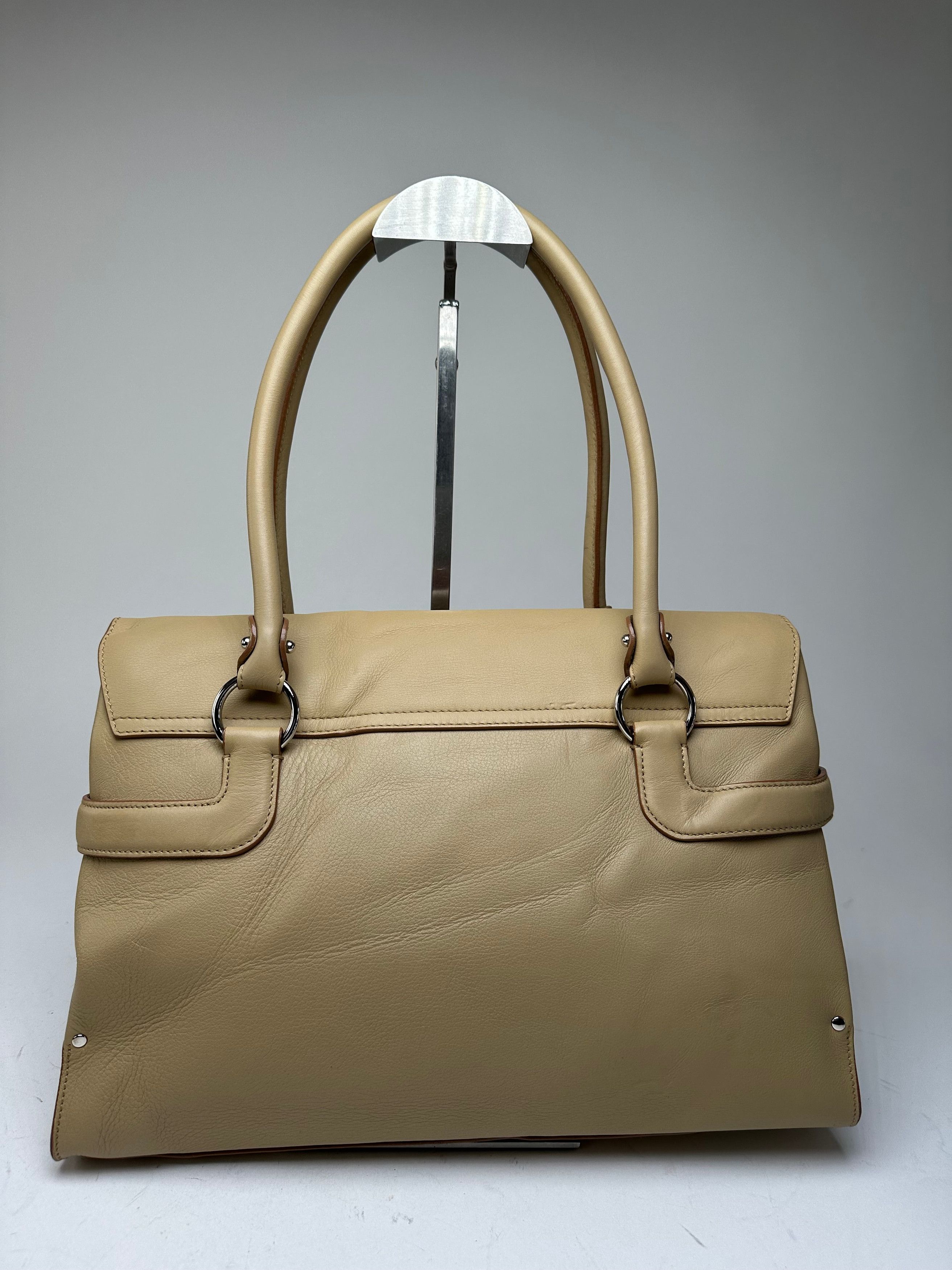 Salvatore Ferragamo Vintage Leather Handbag Sandy Beige Size ONE SIZE - 2 Thumbnail