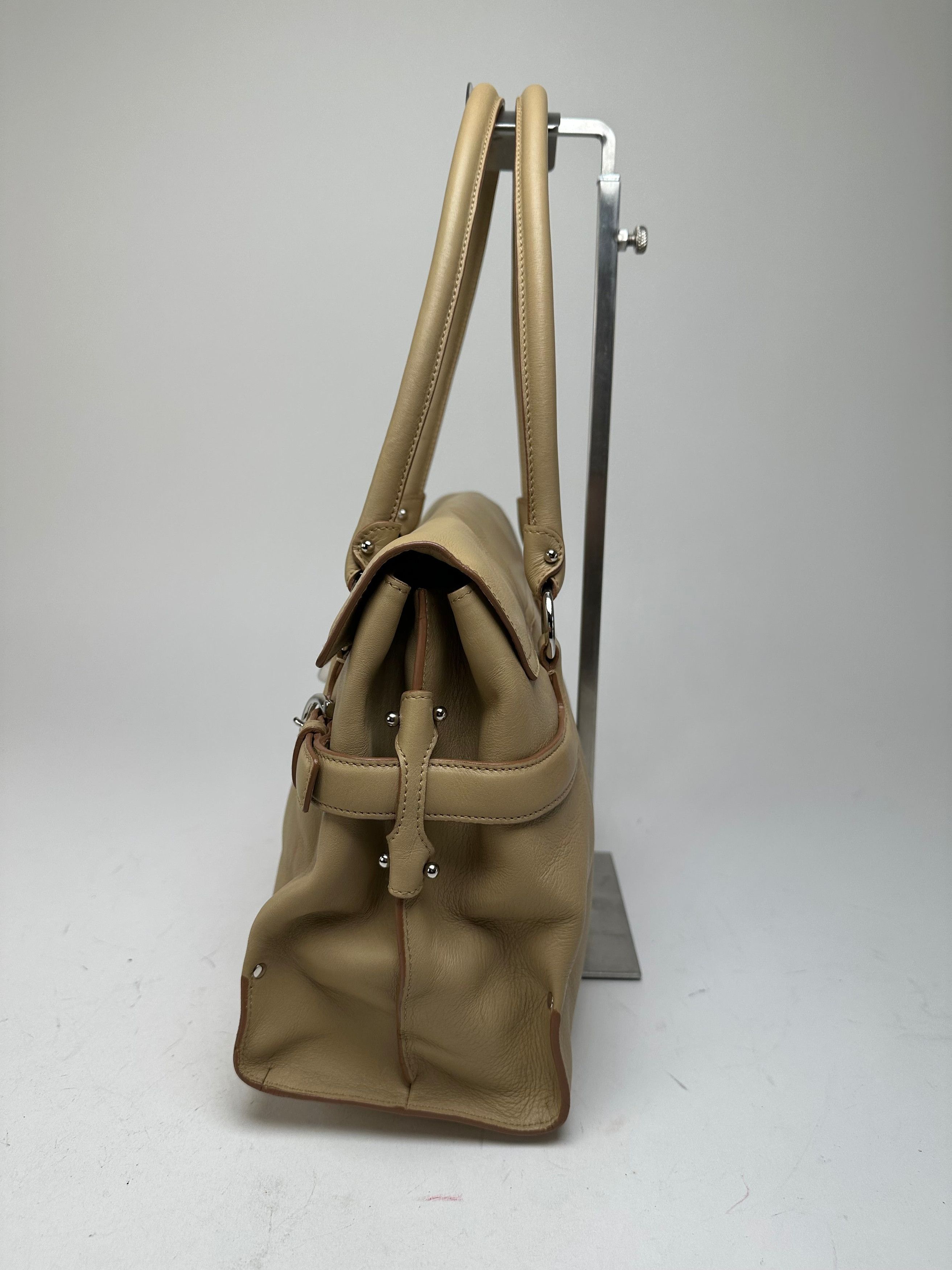 Salvatore Ferragamo Vintage Leather Handbag Sandy Beige Size ONE SIZE - 8 Thumbnail
