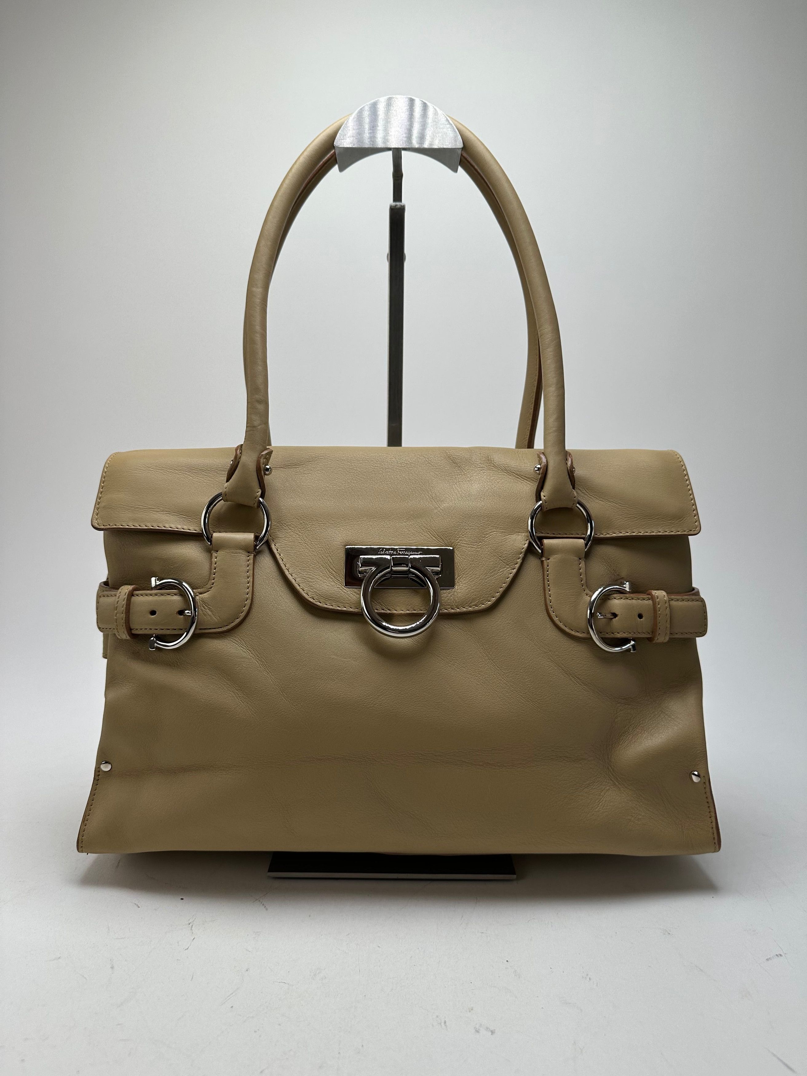 Salvatore Ferragamo Vintage Leather Handbag Sandy Beige Size ONE SIZE - 5 Thumbnail