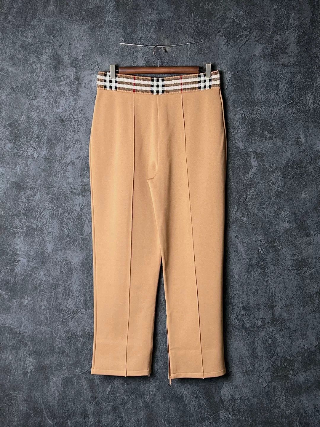 Burberry Burberry Casual Beige Casual Pants 32 Men Size US 32 / EU 48 - 2 Thumbnail