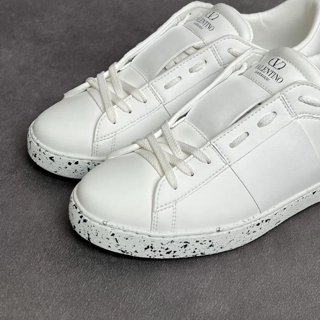 Valentino Valentino Casual Lowtop Sneakers 6 Men Size US 6 / EU 39 - 2 Thumbnail