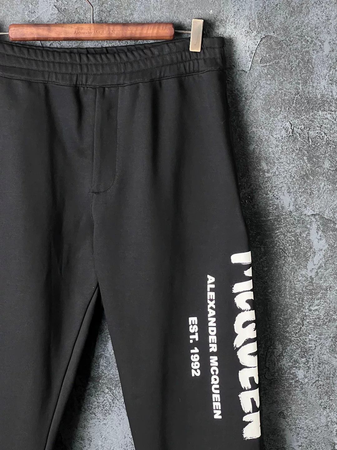 Alexander McQueen Alexander McQueen Cotton Black Casual Pants 36 Men Size US 36 / EU 52 - 3 Thumbnail