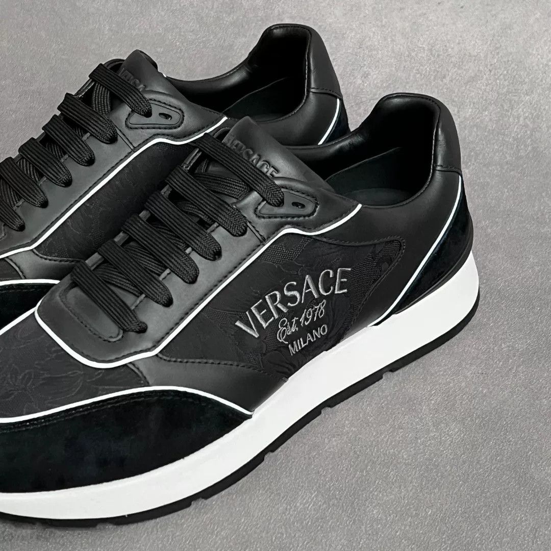 Versace Versace Casual Embroidered Lowtop Sneakers 10 Men Size US 10 / EU 43 - 3 Thumbnail