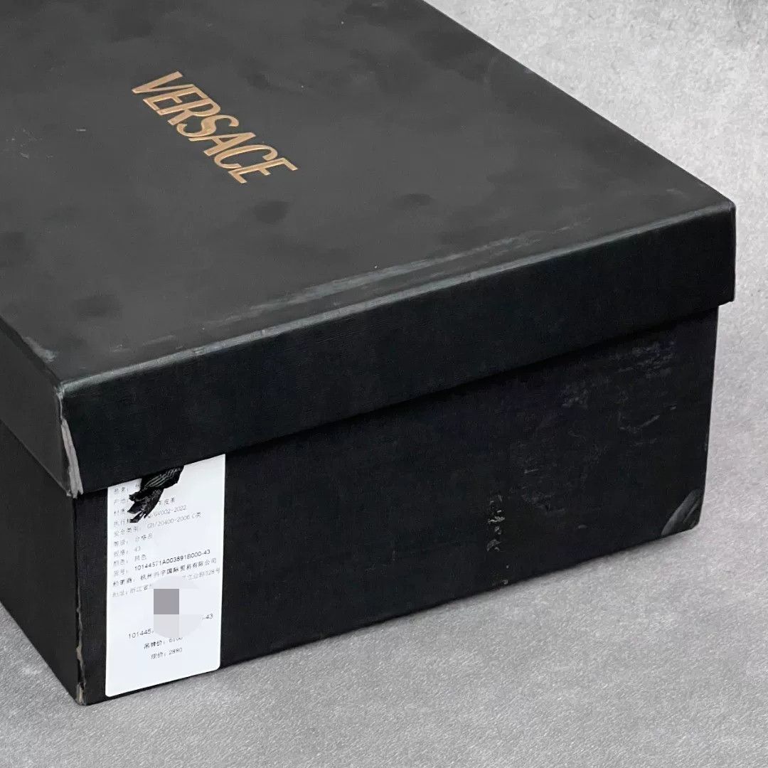 Versace Versace Casual Embroidered Lowtop Sneakers 10 Men Size US 10 / EU 43 - 9 Thumbnail
