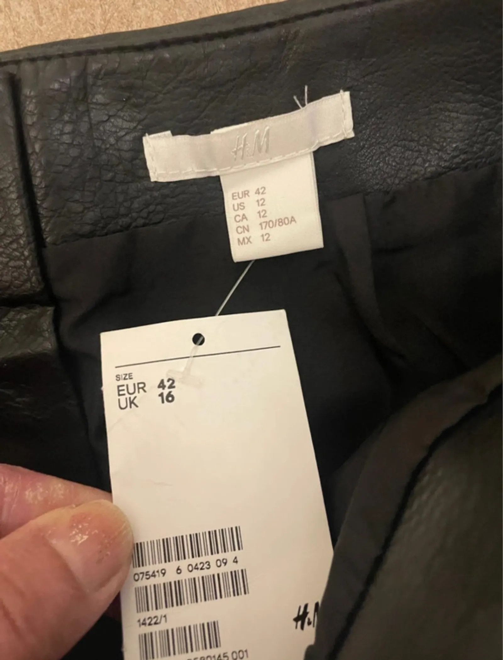 H&M H&M mini kjolar Skirt Size 30" / US 8 / IT 44 - 2 Thumbnail