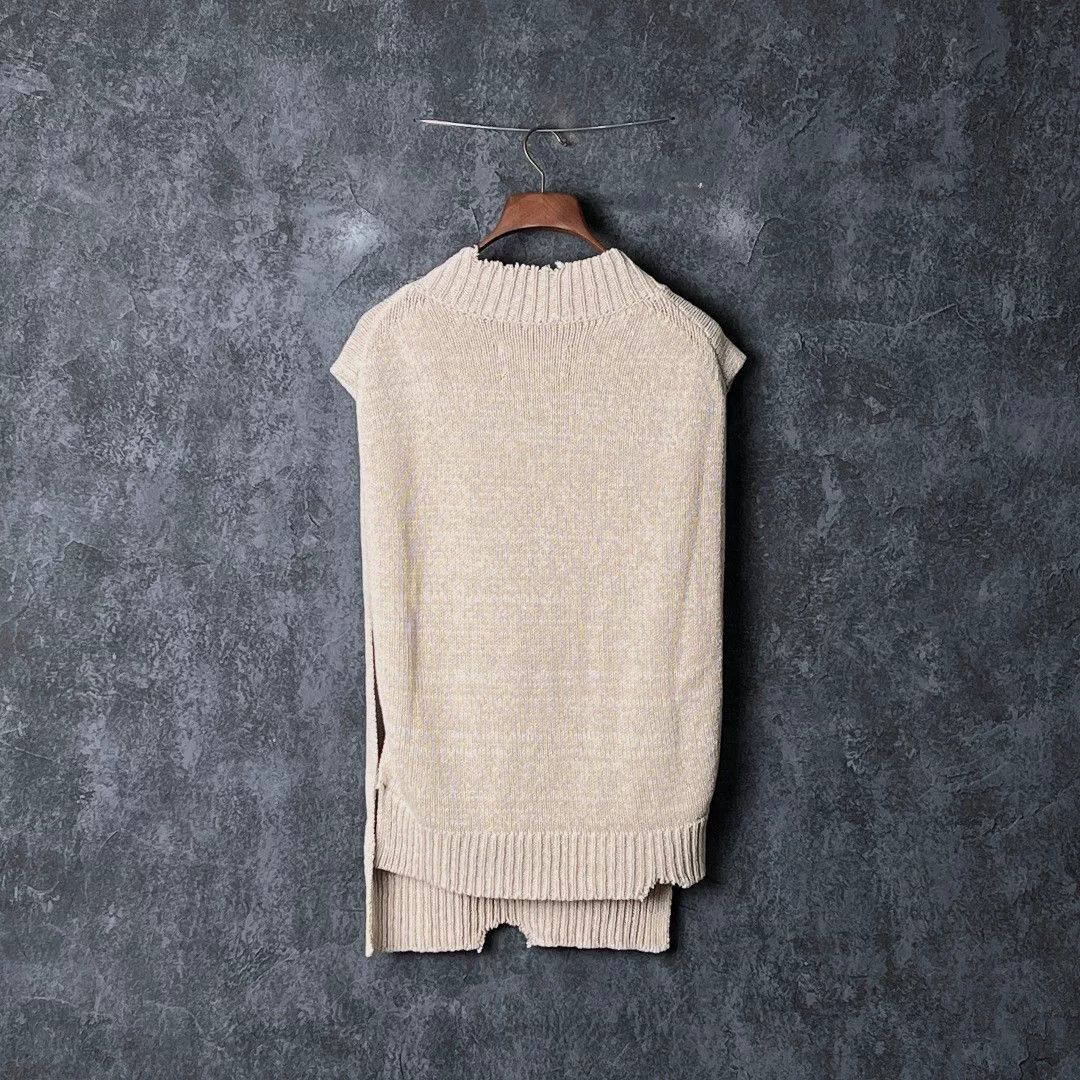 Maison Margiela Maison Margiela Beige Tank Top s Men Size US S / EU 44-46 / 1 - 2 Thumbnail