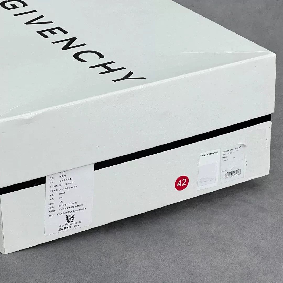 Givenchy Givenchy Retro Lowtop Sneakers 8 Men Size US 8 / EU 41 - 9 Thumbnail