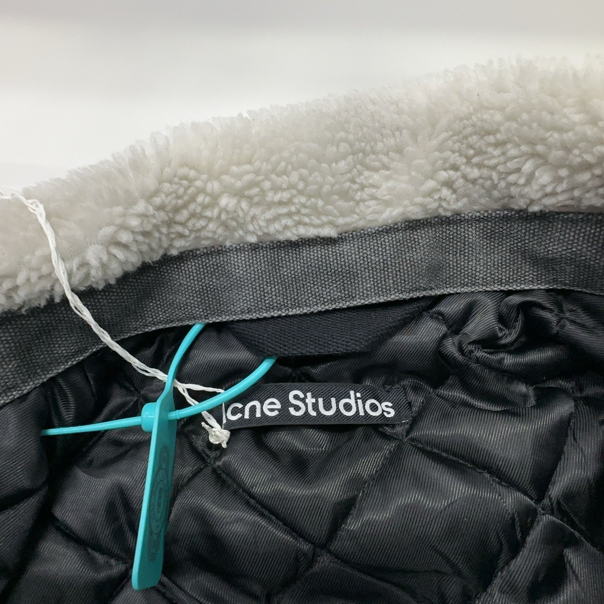 Acne Studios Acne Studios Quilted Denim Face Jacket XS Size US XS / EU 42 / 0 - 5 Thumbnail