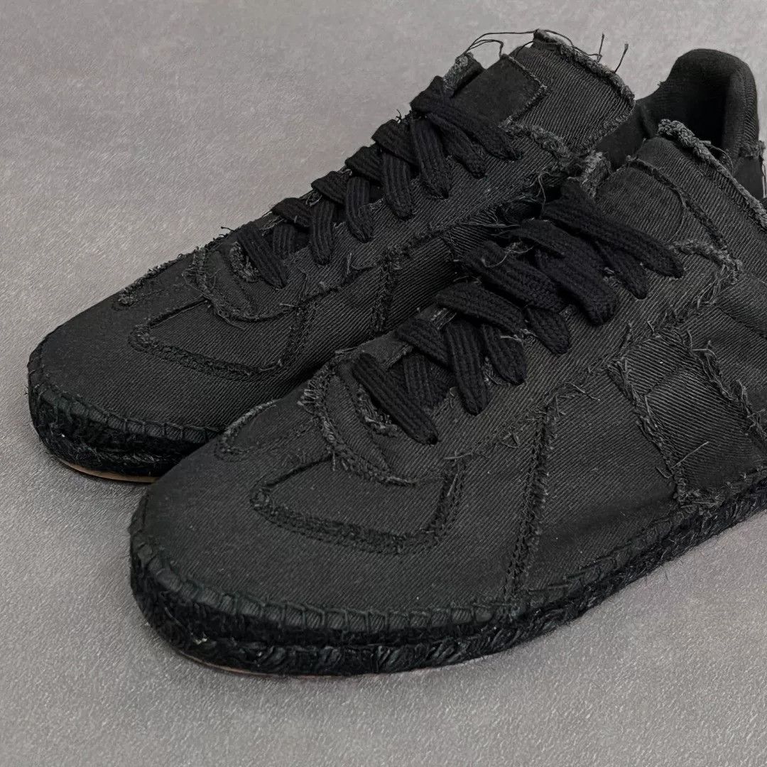 Maison Margiela Maison Margiela Casual Black Lowtop Sneakers 7 Men Size US 7 / EU 40 - 2 Thumbnail
