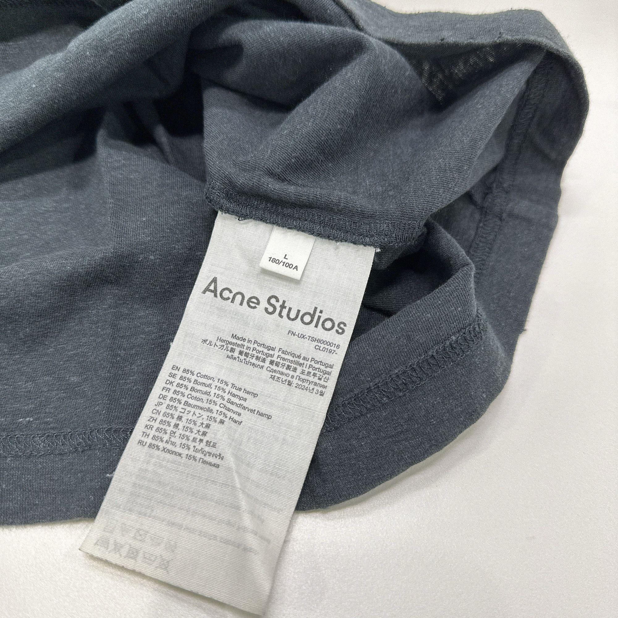 Acne Studios Acne Studios Stockholm 1996 Print Long Sleeve Size L Size US L / EU 52-54 / 3 - 6 Thumbnail