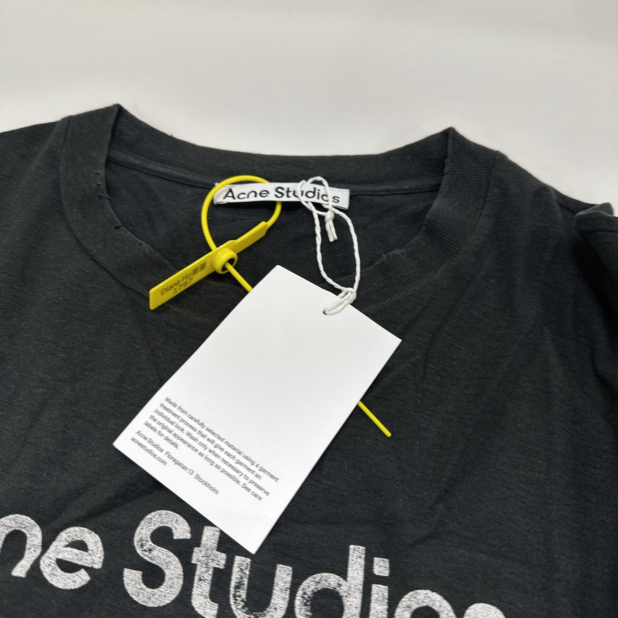 Acne Studios Acne Studios Stockholm 1996 Print Long Sleeve Size L Size US L / EU 52-54 / 3 - 5 Thumbnail