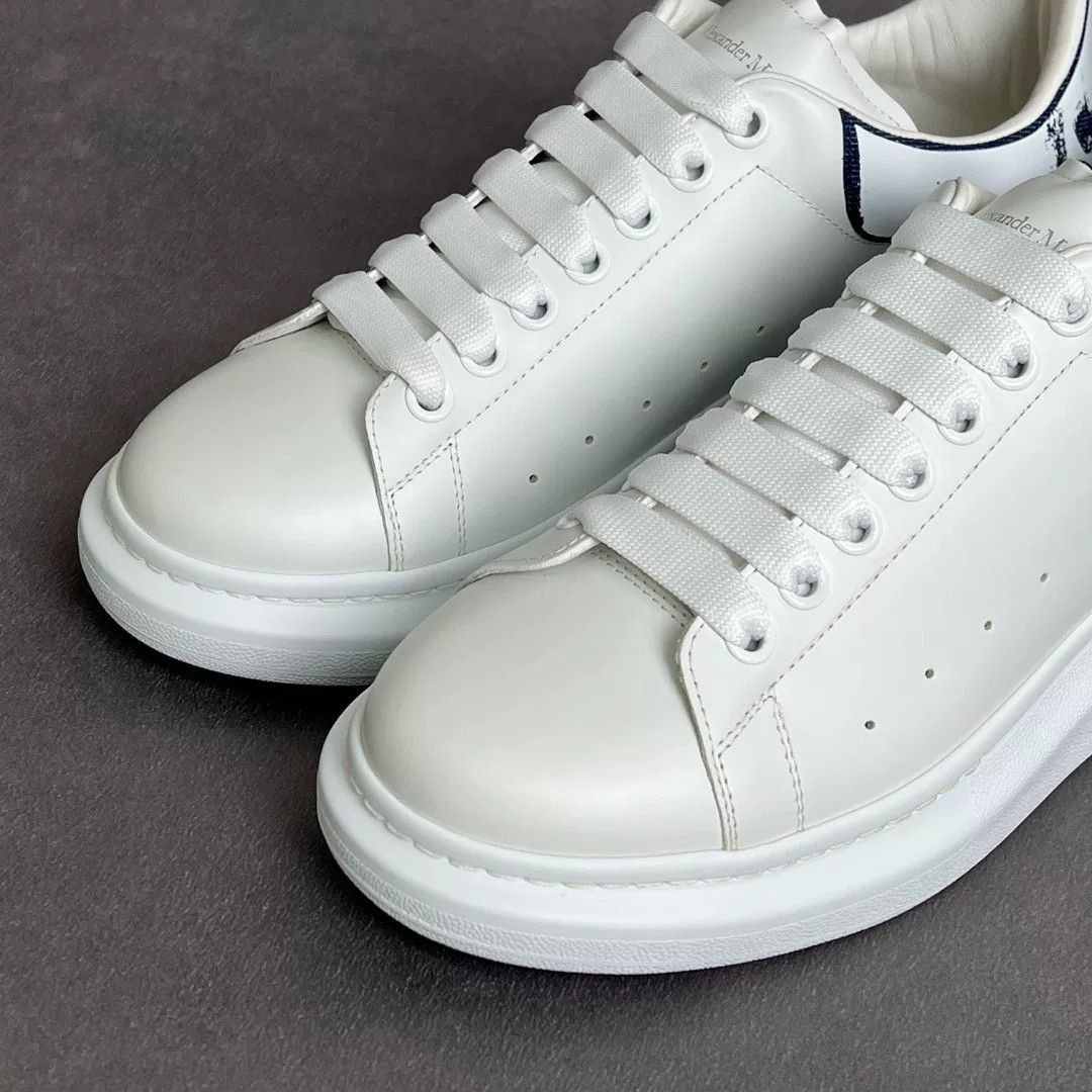 Alexander McQueen Alexander McQueen Casual White Lowtop Sneakers 10 Men Size US 10 / EU 43 - 2 Thumbnail