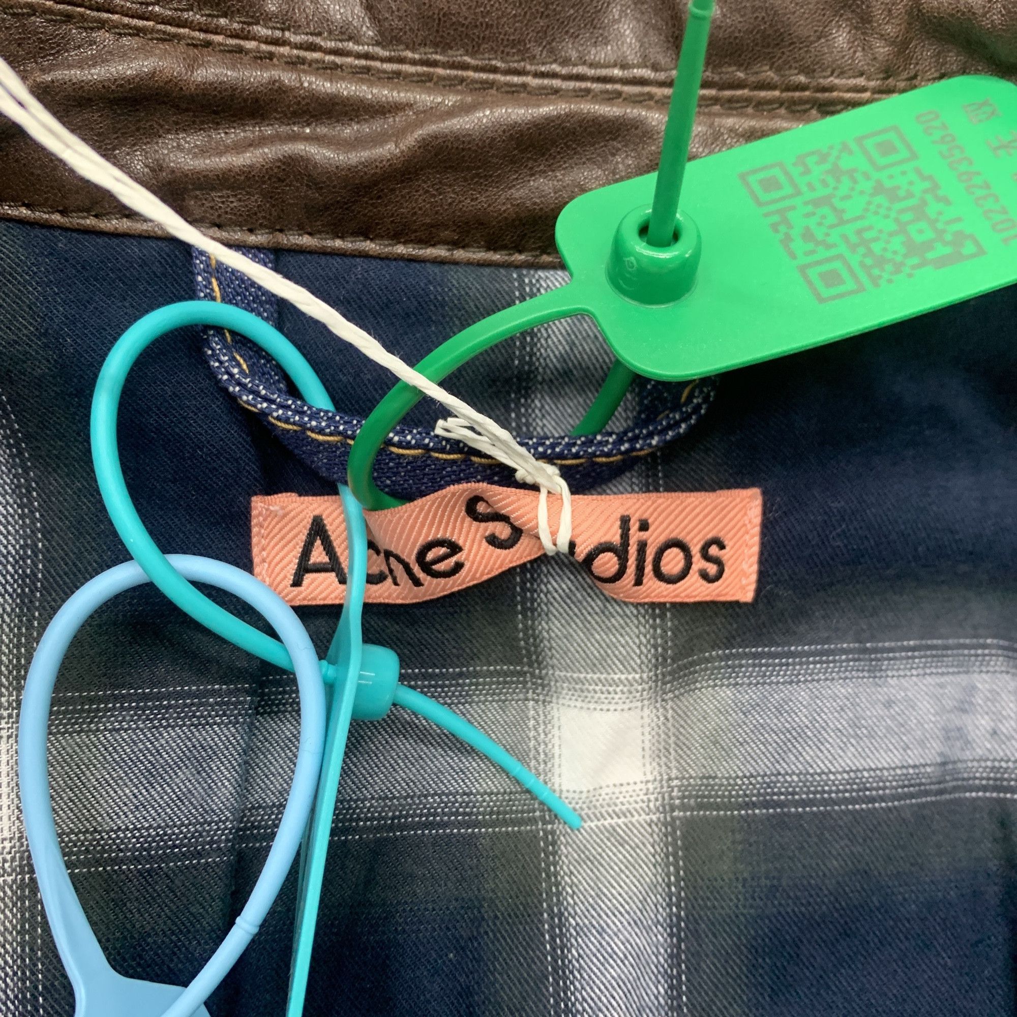 Acne Studios Acne Studios Leather Collar Denim Jacket Size 44 Size US S / EU 44-46 / 1 - 5 Thumbnail