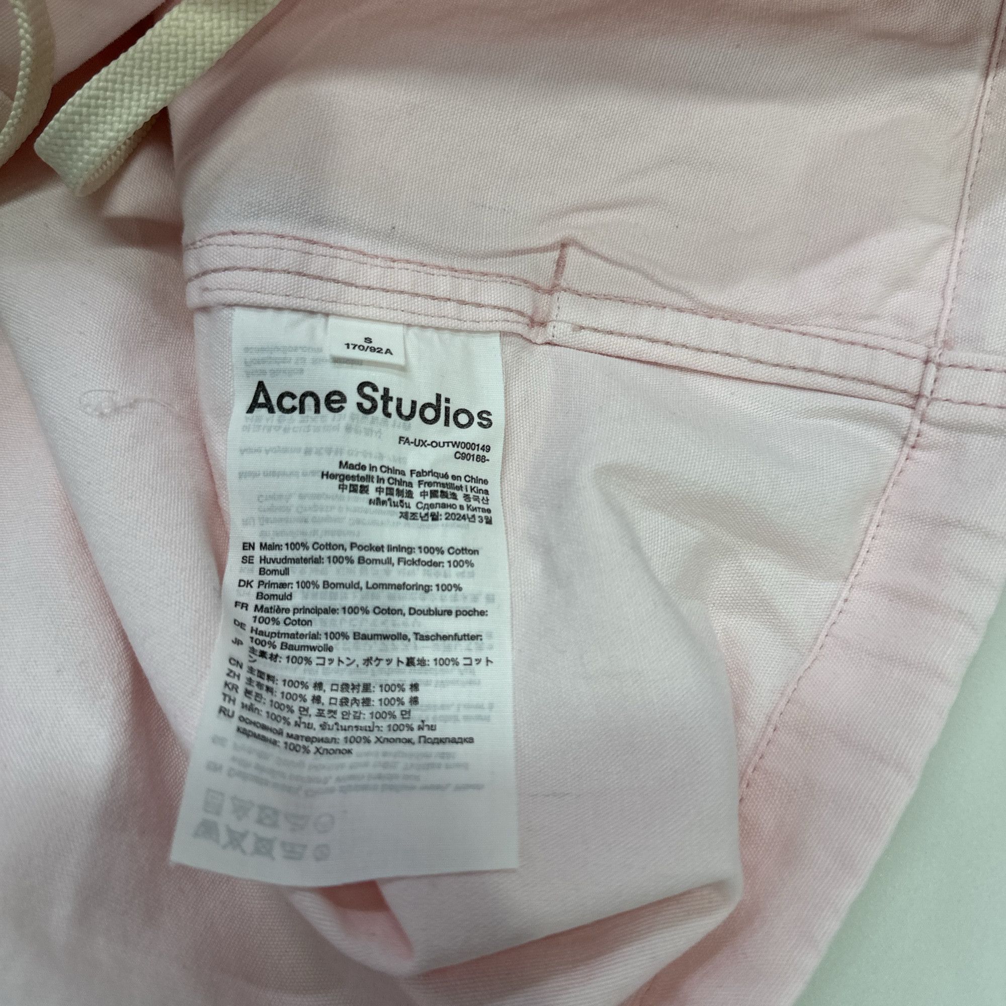Acne Studios Acne Studios Pink Face Patch Hooded Anorak Size S Size US S / EU 44-46 / 1 - 4 Thumbnail