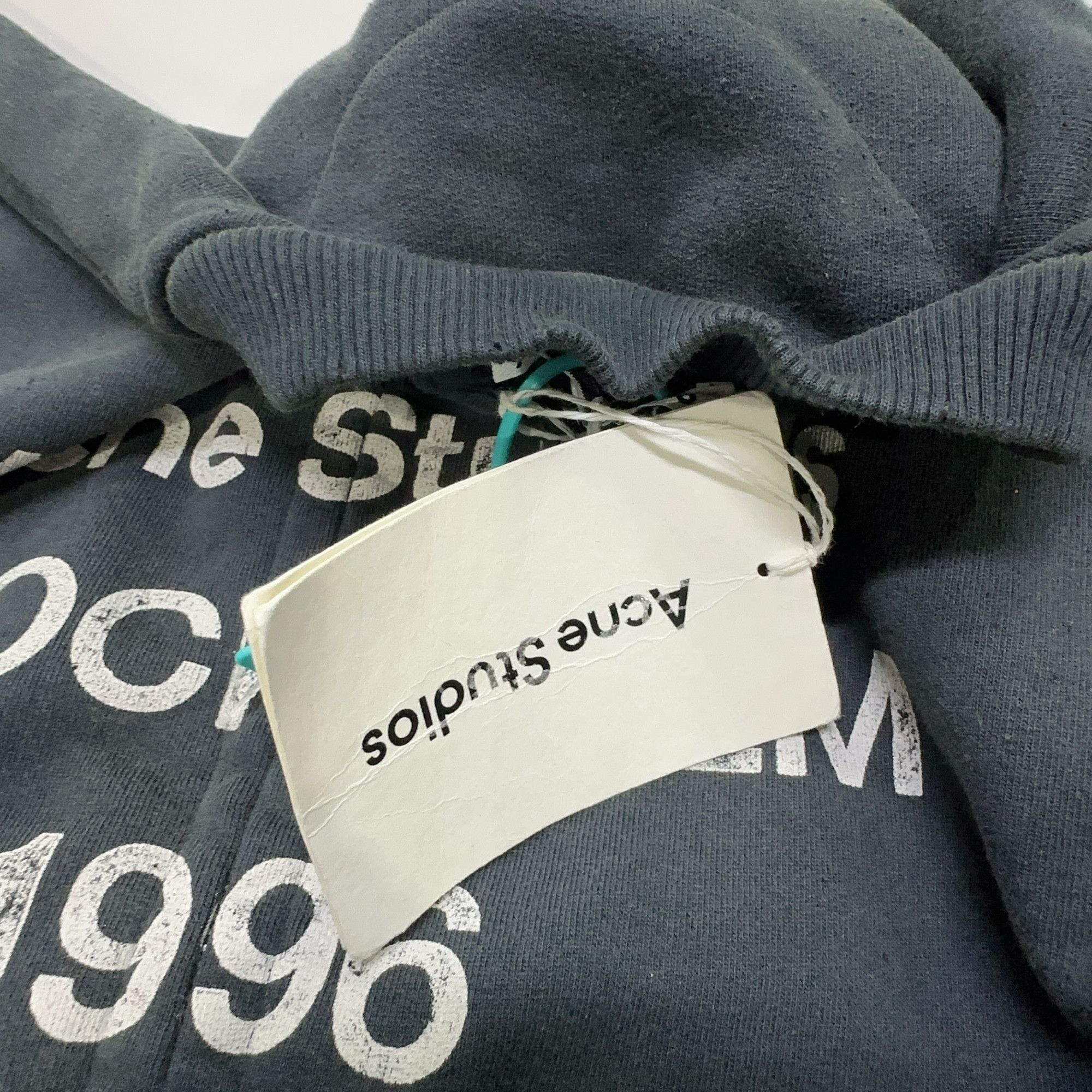 Acne Studios Acne Studios Distressed Stockholm 1996 Zip Jacket Size S Size US S / EU 44-46 / 1 - 7 Thumbnail