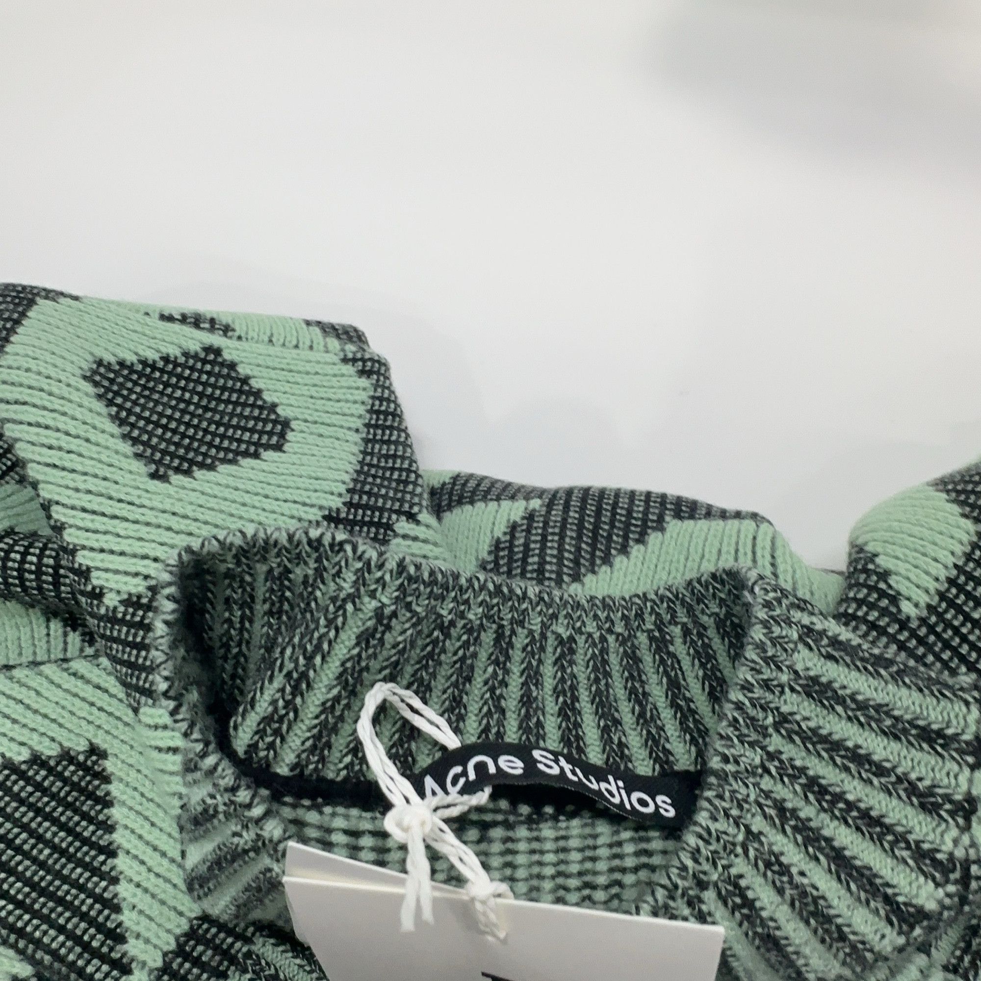 Acne Studios Acne Studios XOXO Intarsia Sweater XXS Size US XXS / EU 40 - 6 Thumbnail