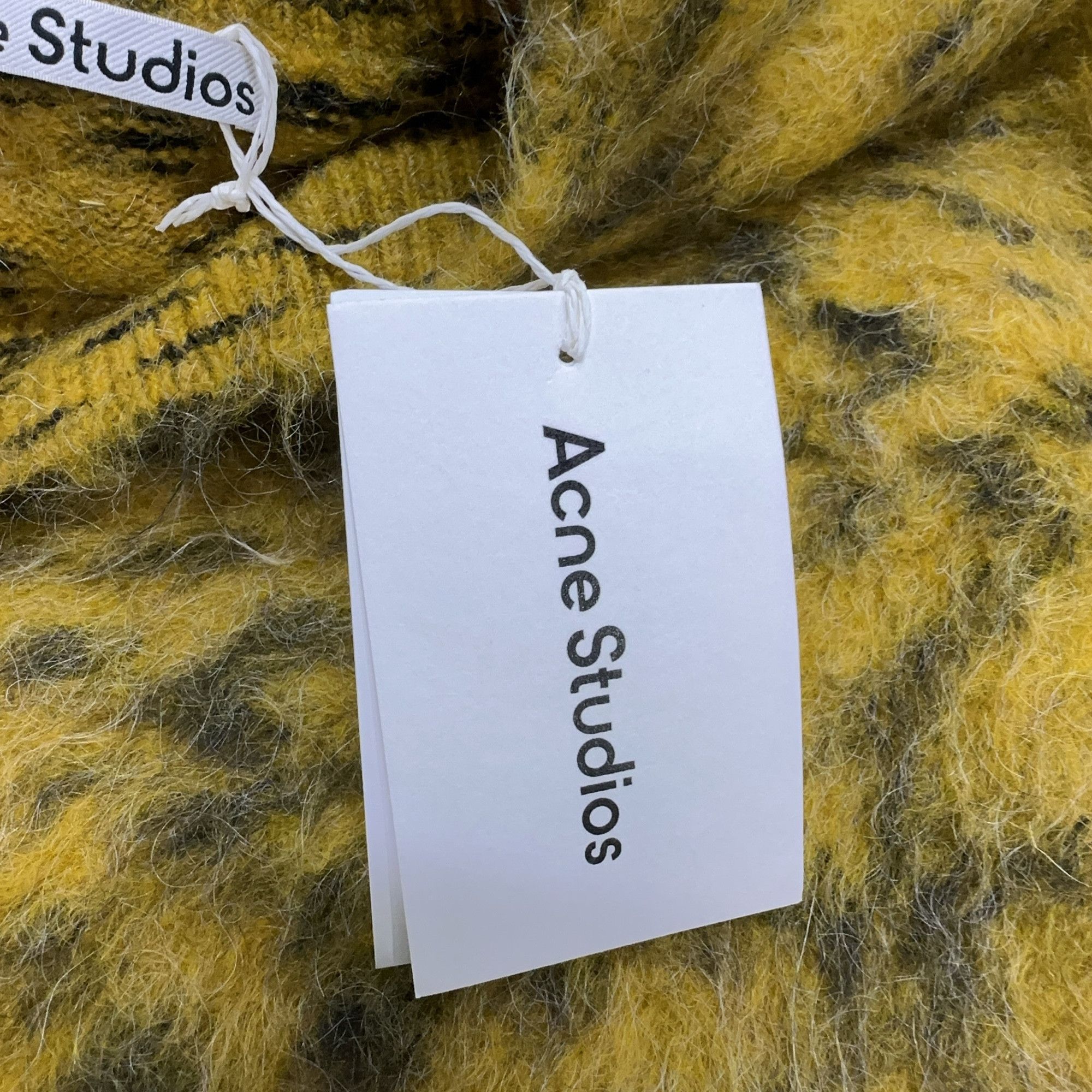 Acne Studios Acne Studios Leopard Mohair Sweater Size S Size US S / EU 44-46 / 1 - 6 Thumbnail