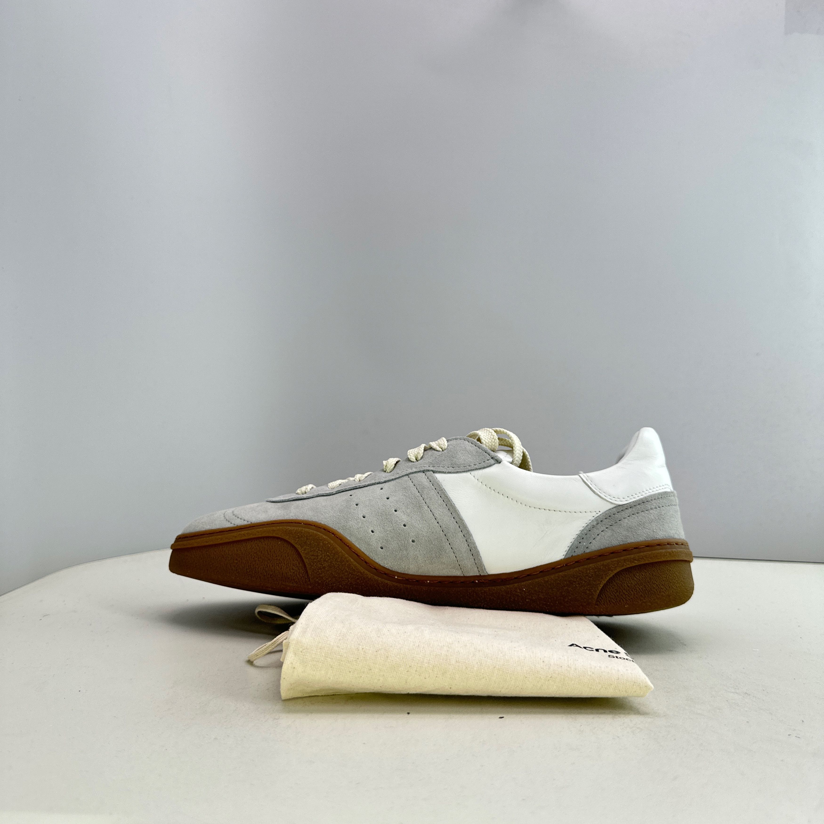 Acne Studios Acne Studios Leather GAT Low-Top Sneakers 44 Size US 11 / EU 44 - 11 Thumbnail