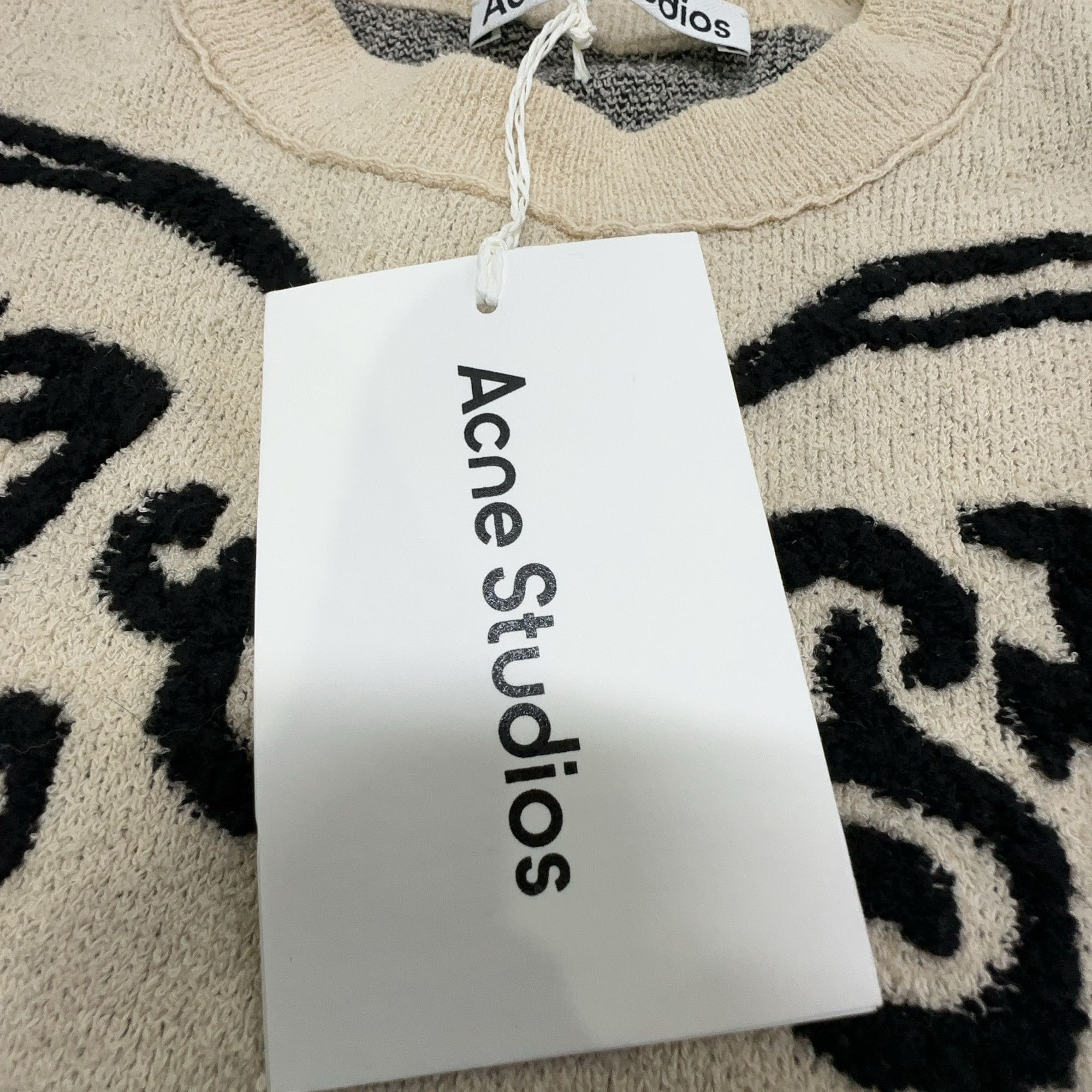Acne Studios Acne Studios Graphic All-Over Print Sweater Size M Size US M / EU 48-50 / 2 - 4 Thumbnail