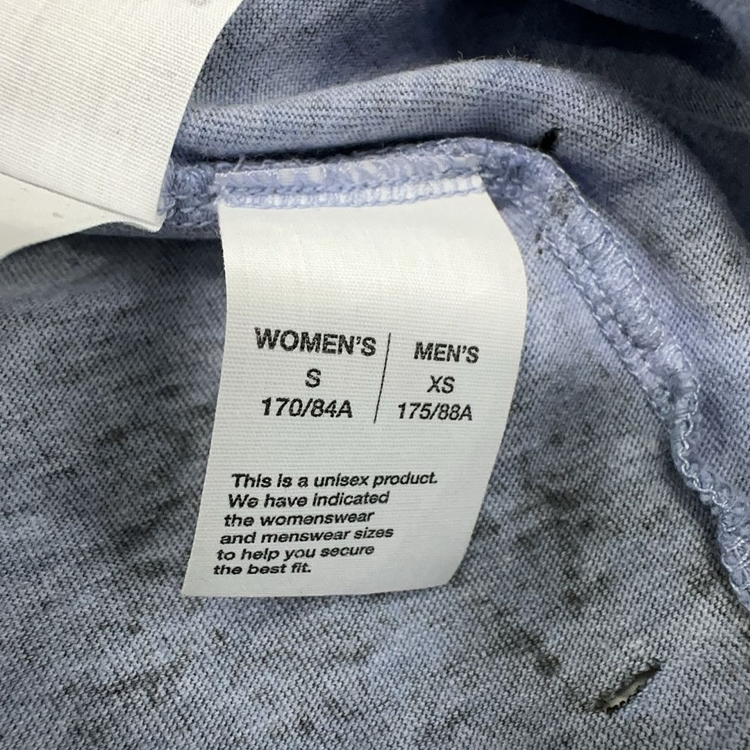 Acne Studios Acne Studios Distressed Button Logo L/S T-Shirt XS Size US XS / EU 42 / 0 - 5 Thumbnail
