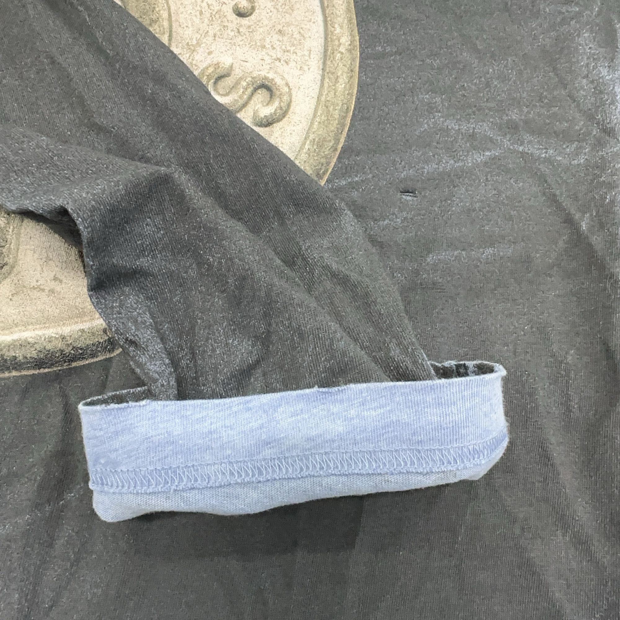 Acne Studios Acne Studios Distressed Button Logo L/S T-Shirt XS Size US XS / EU 42 / 0 - 8 Thumbnail