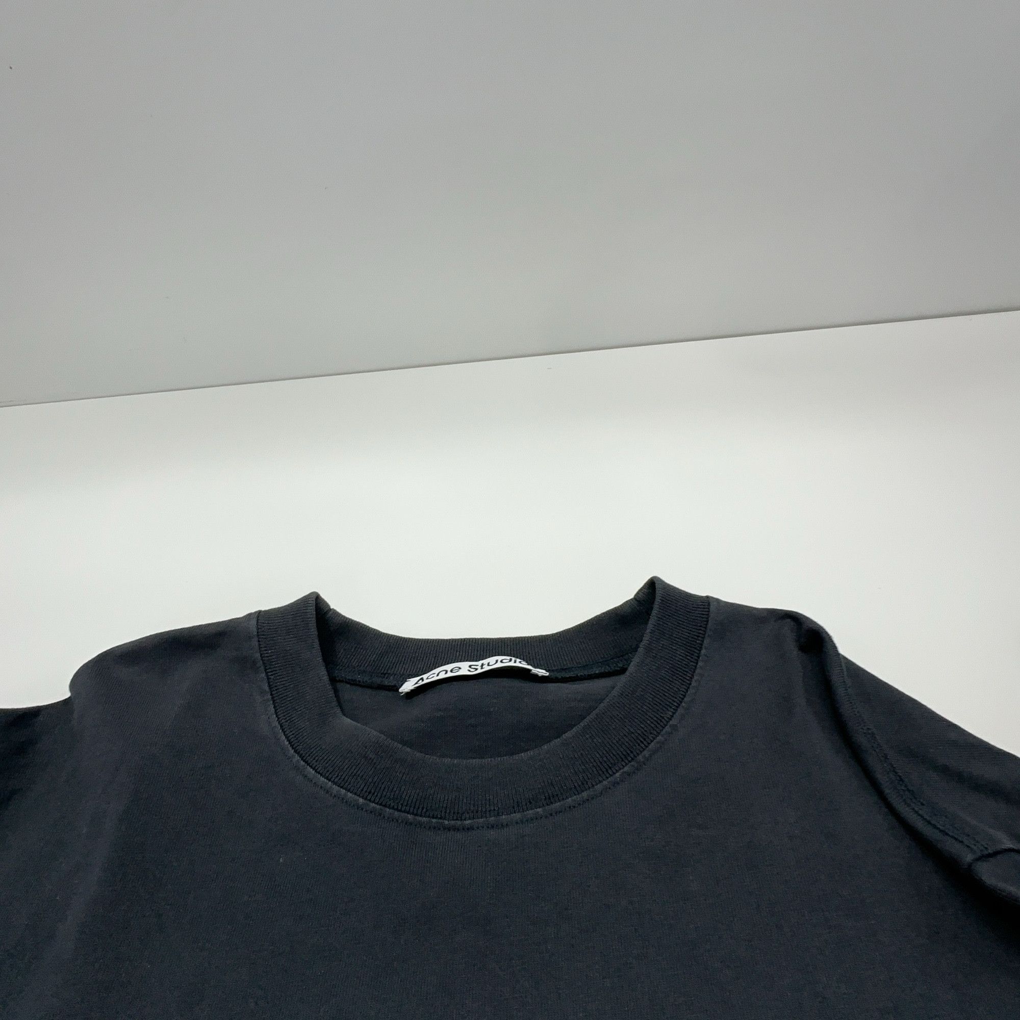 Acne Studios Acne Studios Logo Long Sleeve T-Shirt L Size US L / EU 52-54 / 3 - 6 Thumbnail