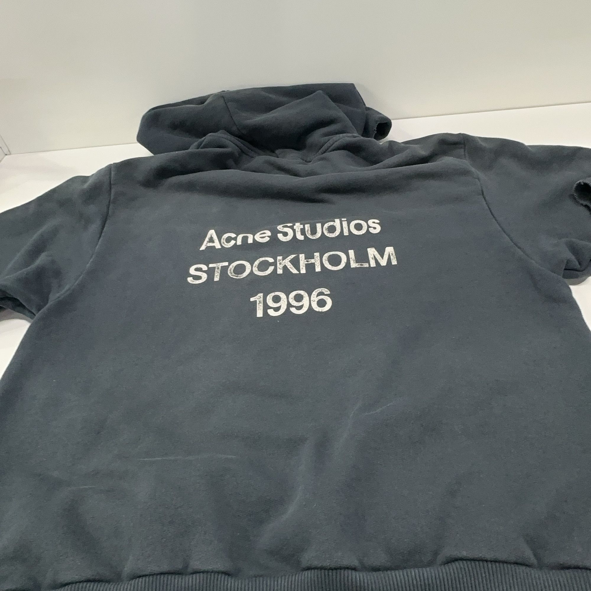 Acne Studios Acne Studios Stockholm 1996 Logo Hoodie US S Size US S / EU 44-46 / 1 - 17 Thumbnail