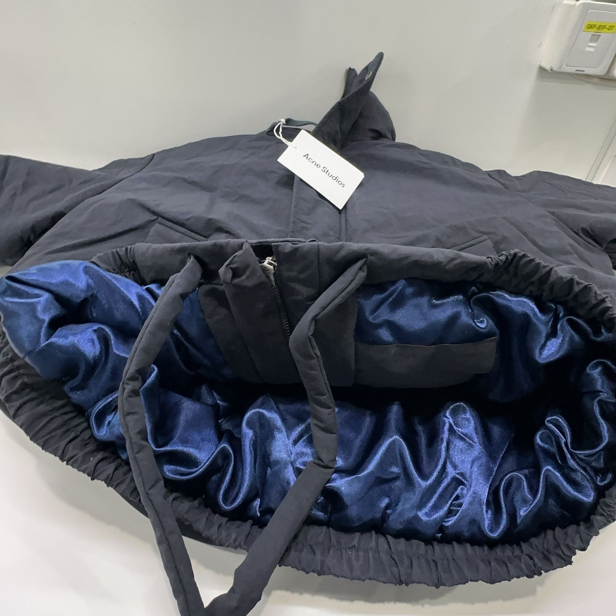 Acne Studios Acne Studios SS24 Padded Zip-Up Jacket 50 Size US M / EU 48-50 / 2 - 9 Thumbnail
