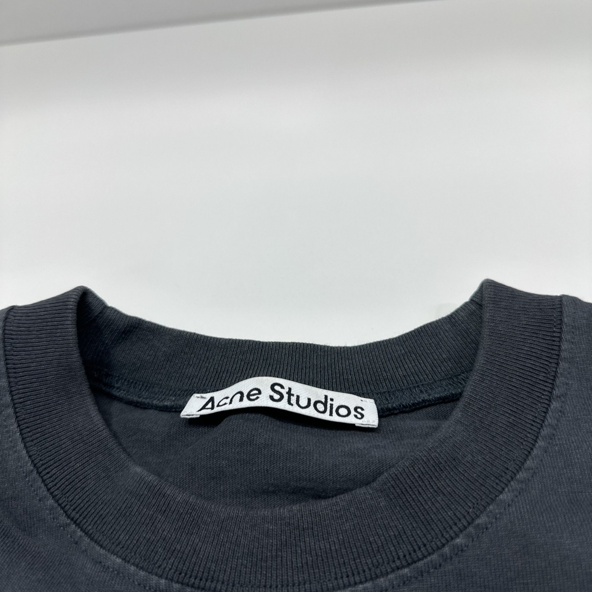 Acne Studios Acne Studios Logo Long Sleeve T-Shirt M Size US M / EU 48-50 / 2 - 4 Thumbnail
